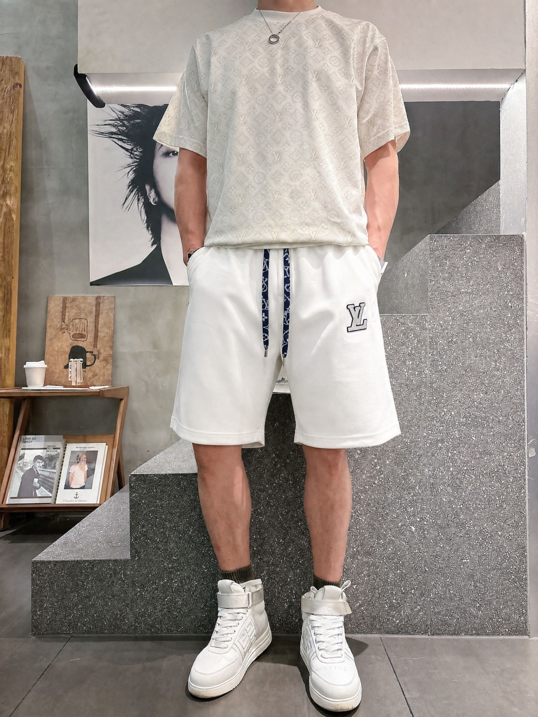 ·  LV 2026春夏新款男士休闲宽松短裤 五分裤 高端货简洁时尚大方定制原版进口面料简洁利落又清爽品质做工细节精美简