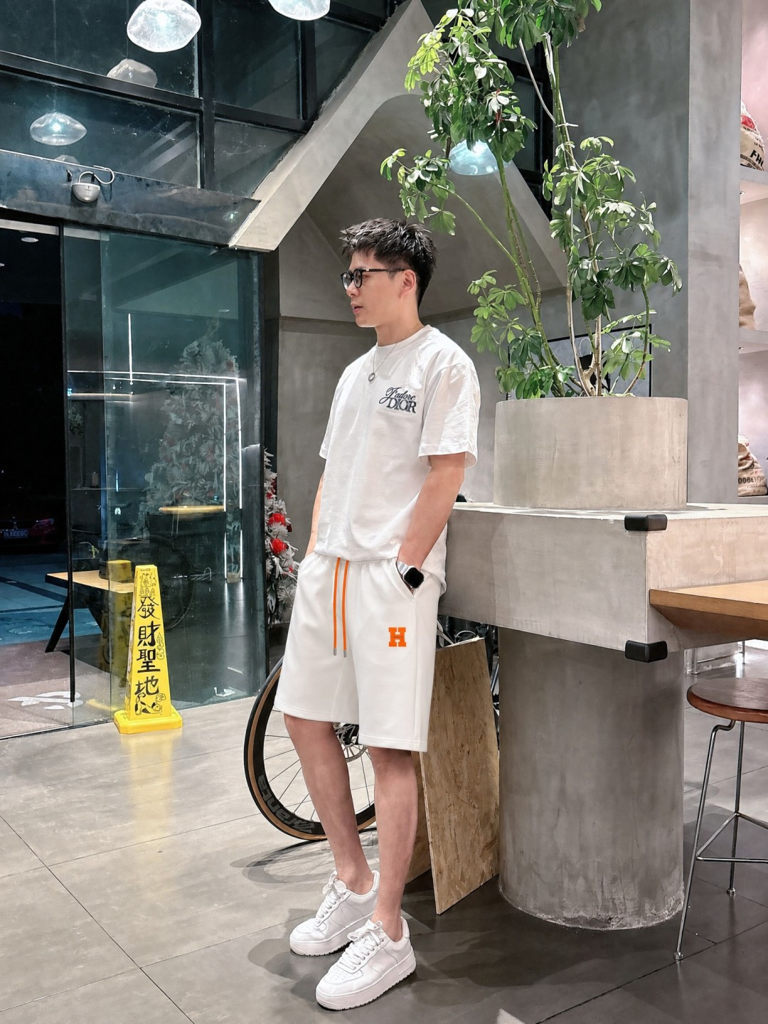 ·  爱马仕 2026春夏新款男士休闲宽松短裤 五分裤 高端货简洁时尚大方定制原版进口面料简洁利落又清爽品质做工细节精美