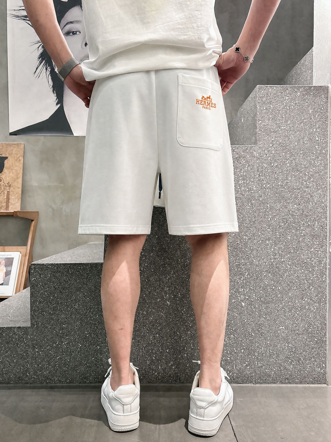 ·  爱马仕 2026春夏新款男士休闲宽松短裤 五分裤 高端货简洁时尚大方定制原版进口面料简洁利落又清爽品质做工细节精美