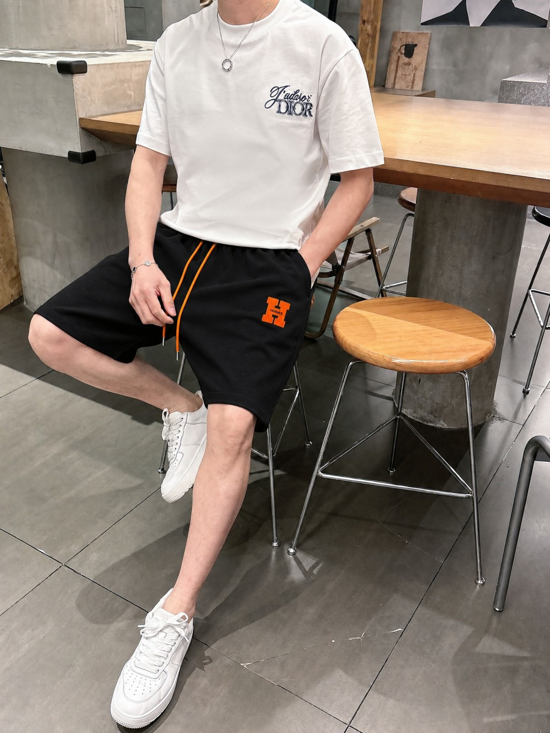 ·  爱马仕 2026春夏新款男士休闲宽松短裤 五分裤 高端货简洁时尚大方定制原版进口面料简洁利落又清爽品质做工细节精美