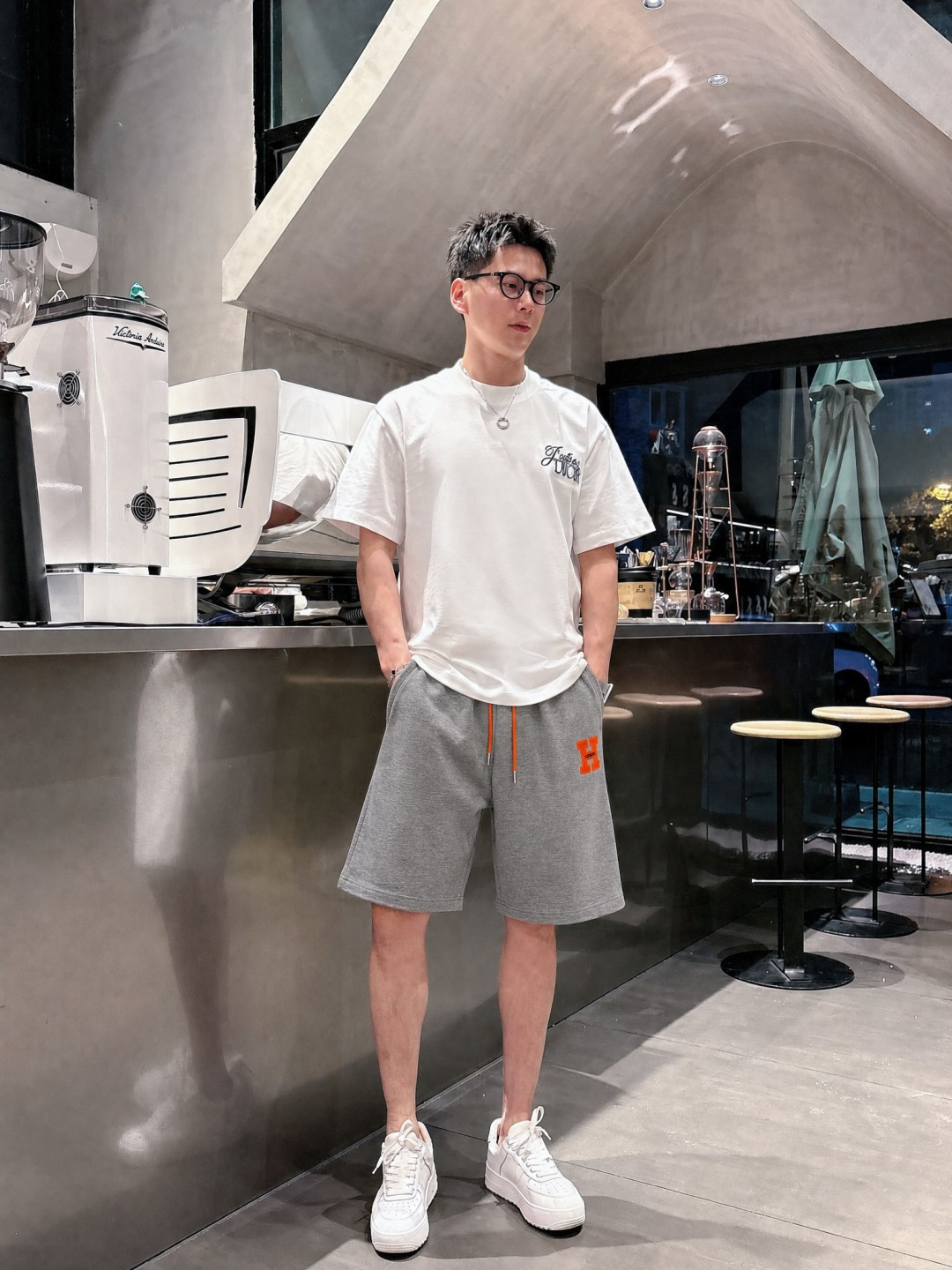 ·  爱马仕 2026春夏新款男士休闲宽松短裤 五分裤 高端货简洁时尚大方定制原版进口面料简洁利落又清爽品质做工细节精美
