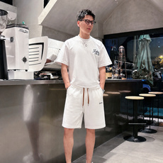 · 杰尼亚 2026春夏新款男士休闲宽松短裤 五分裤 高端货简洁时尚大方定制原版进口面料简洁利落又清爽品质做工细节精美 · 杰尼亚 2026春夏新款男士休闲宽松短裤 五分裤 高端货简洁时尚大方定制原版进口面料简洁利落又清爽品质做工细节精美