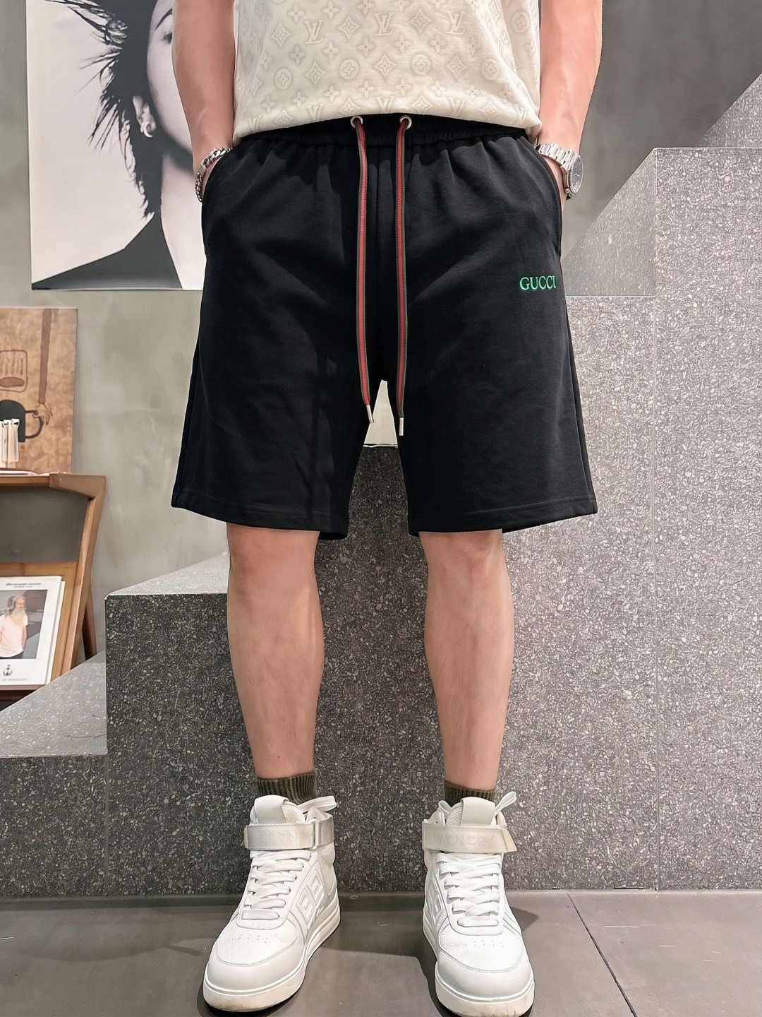 . 古奇 2026春夏新款男士休闲宽松短裤 五分裤 高端货简洁时尚大方定制原版进口面料简洁利落又清爽品质做工细节精美简约
