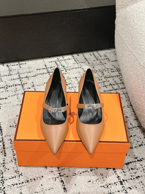 Hermes Kelly Buckle Pointed Toe Pumps - Stylish & Comfortable 1 Hermes Kelly Buckle Pointed Toe Pumps - Stylish & Comfortable