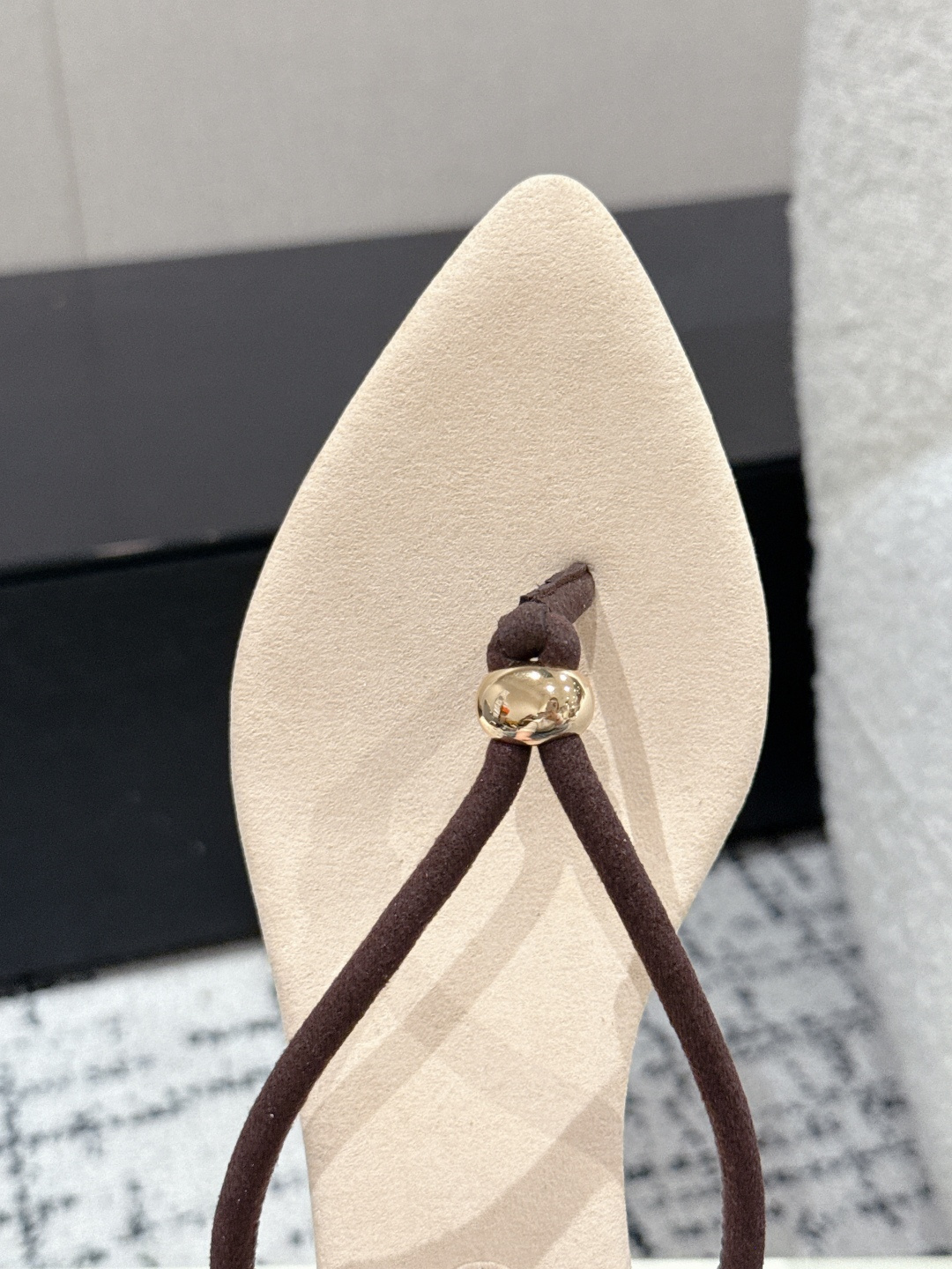 NO:223518,#Real photo details reference, split toe shoes19860909#实拍细节参考,分趾鞋,Women's Shoes