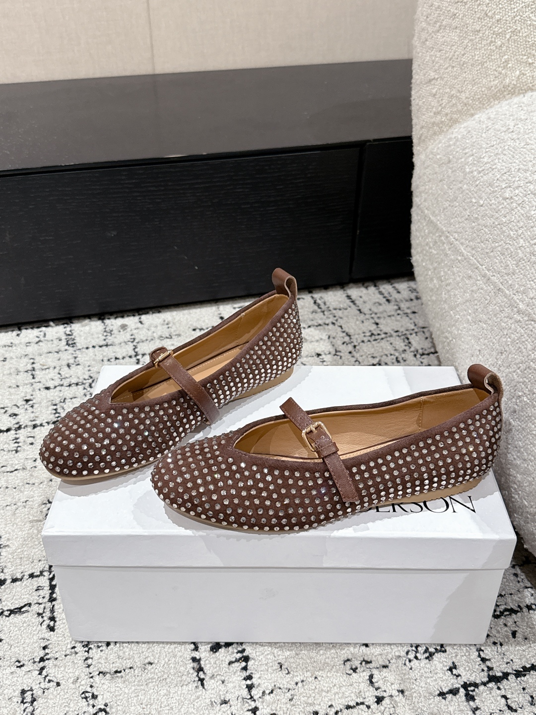New Jwanderson 25/Spring Summer Elliptical Drilling Shoes with Velvet and Diamonds - 图片 3
