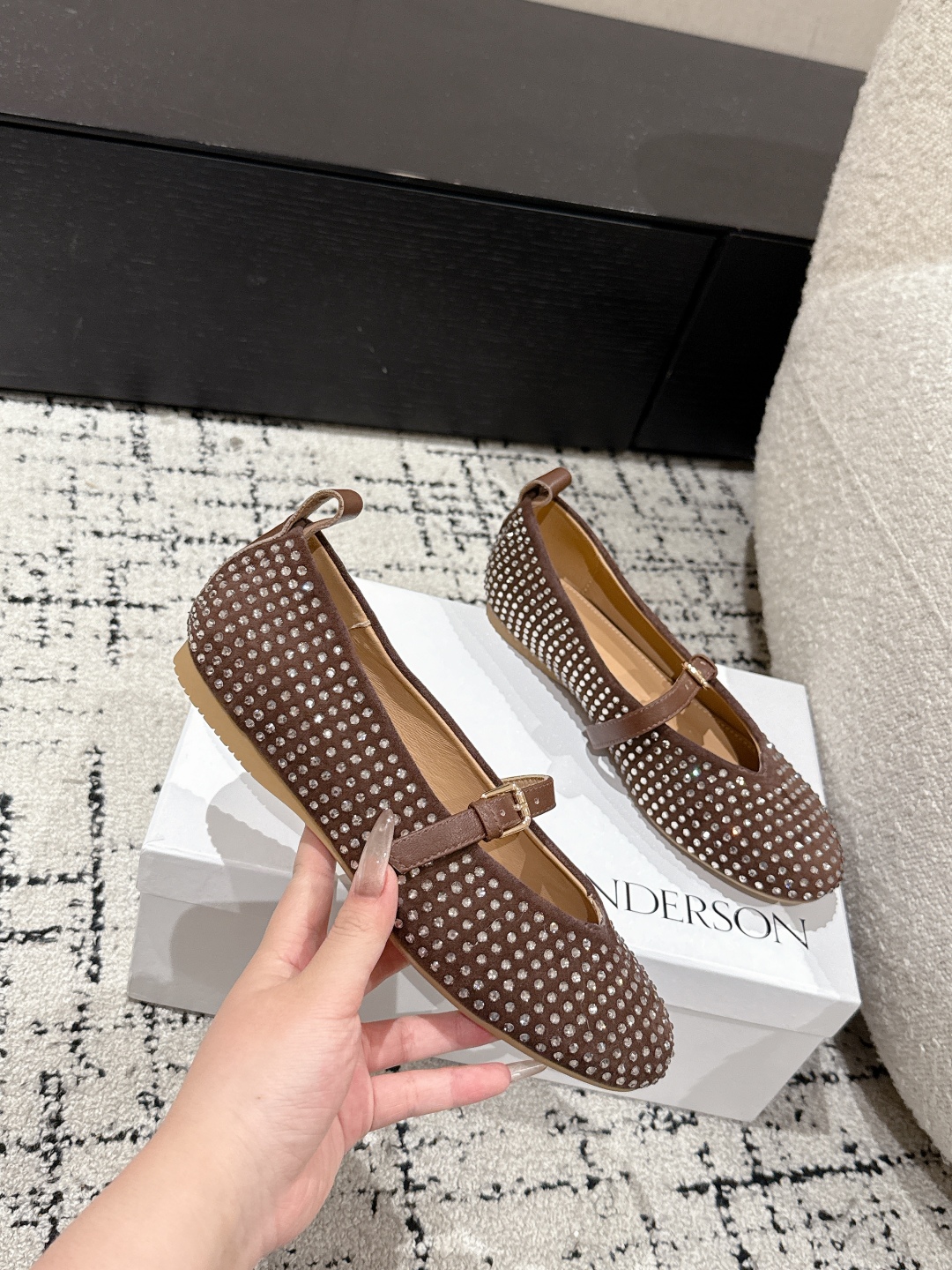 New Jwanderson 25/Spring Summer Elliptical Drilling Shoes with Velvet and Diamonds - 图片 5