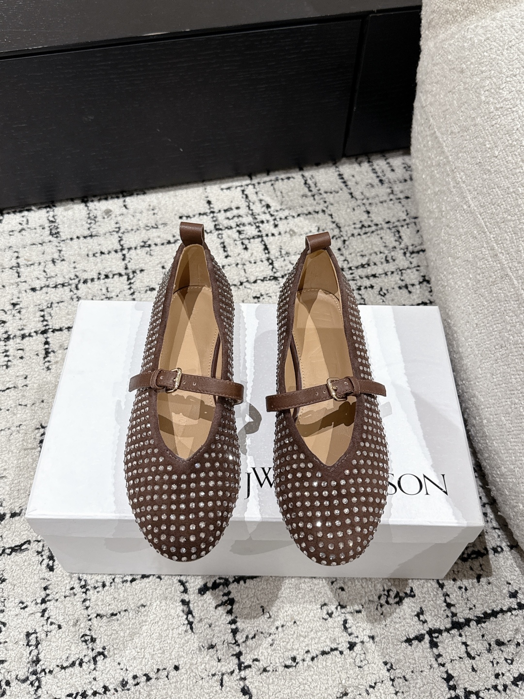New Jwanderson 25/Spring Summer Elliptical Drilling Shoes with Velvet and Diamonds