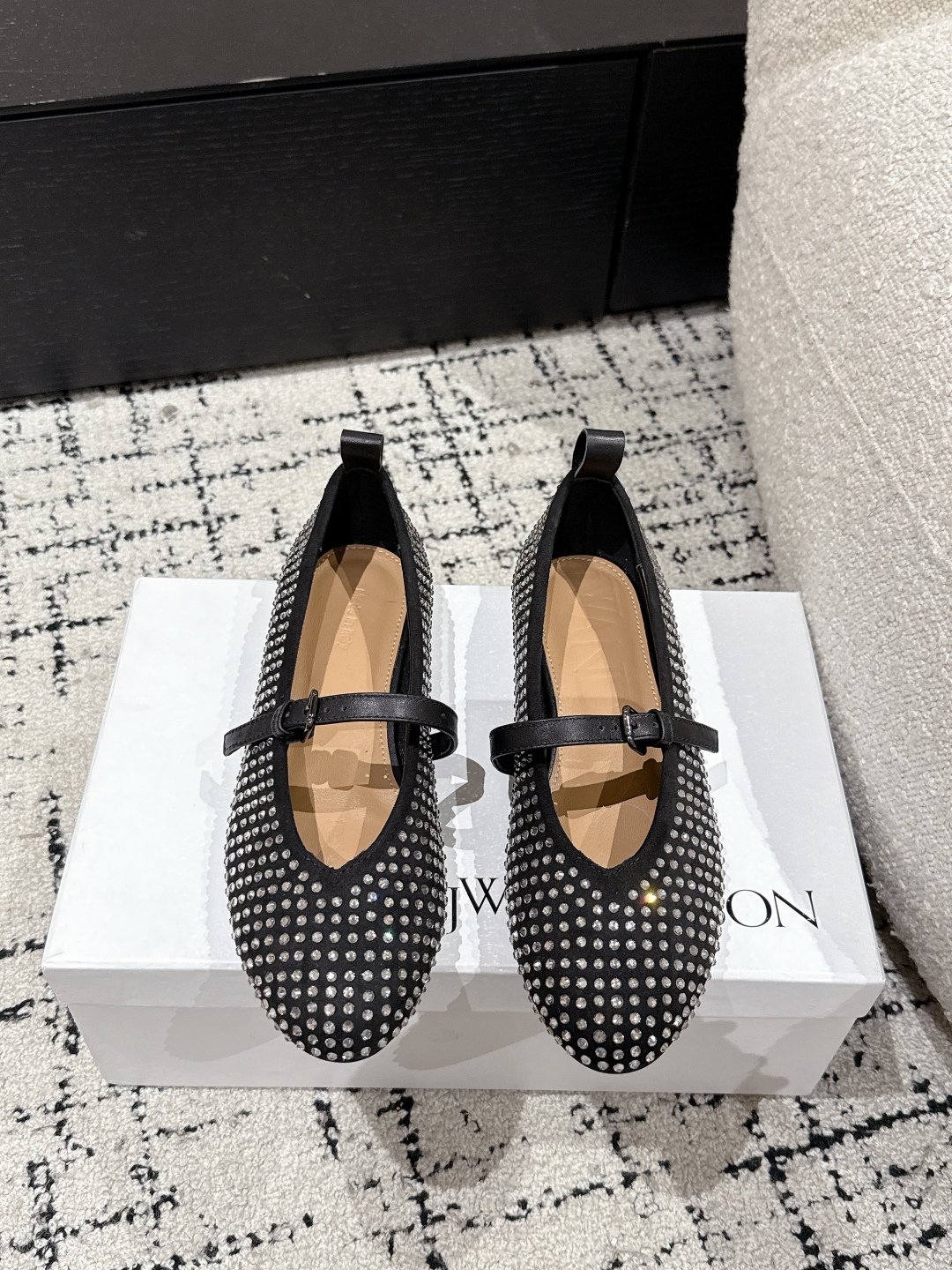 Jwanderson 25/Spring and Summer New Elliptical Drilling Shoes: Tender Design with Ox Velvet - 图片 1