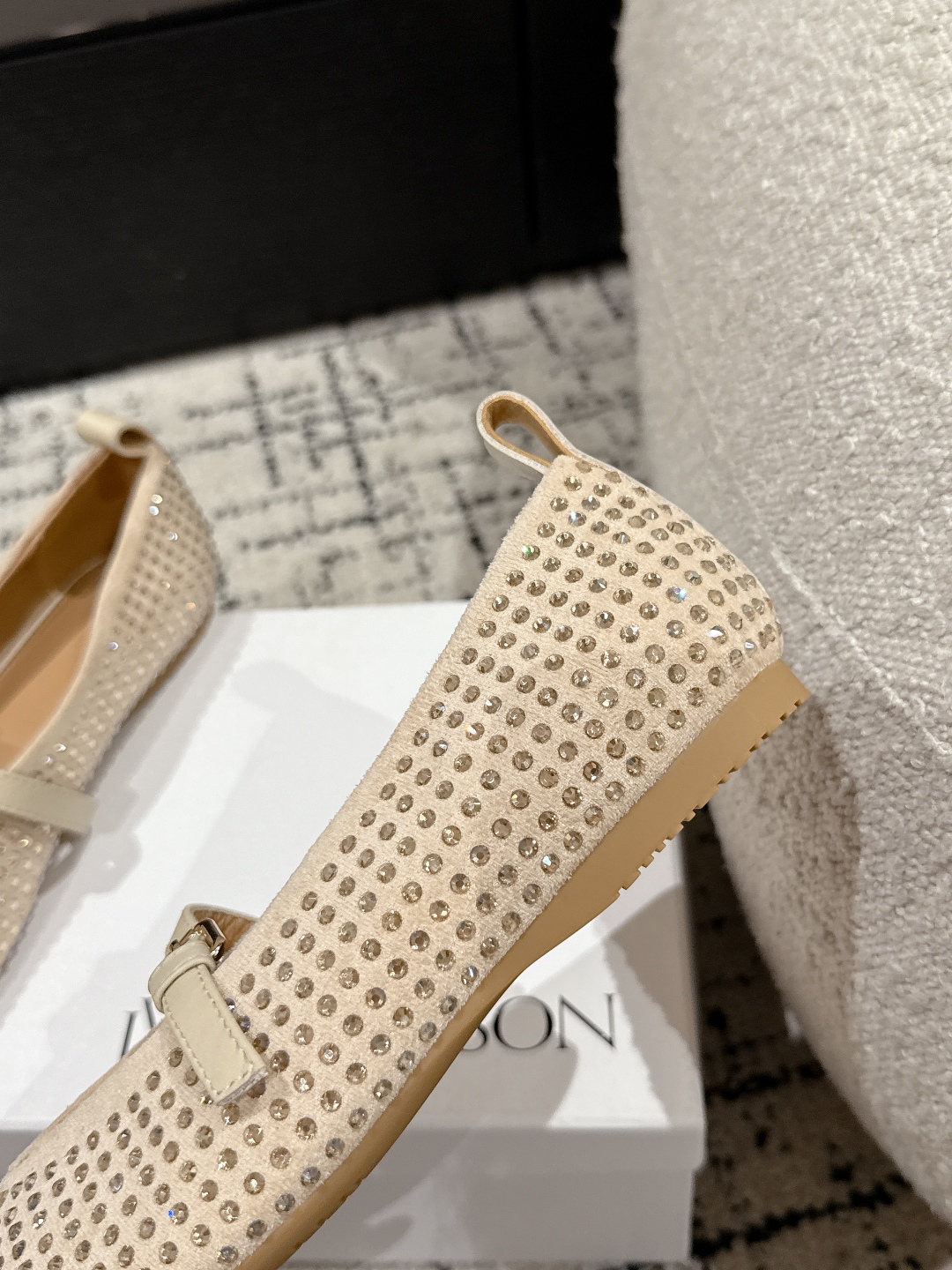 New Jwanderson Elliptical Drilling Shoes for Spring and Summer – $675 - 图片 8
