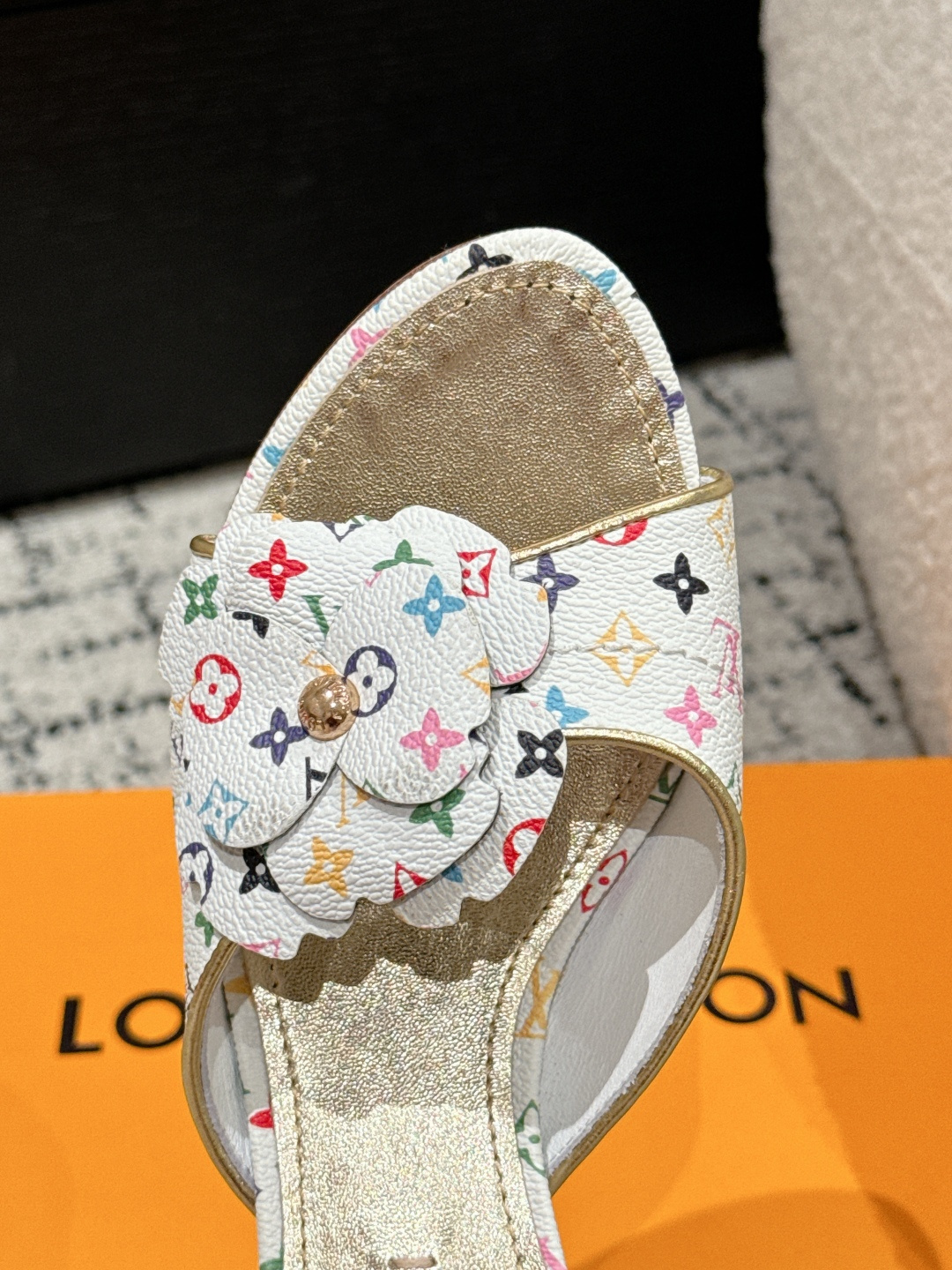 NO:449070,#Real details of the reference, high heels, slippers19860909#细节实拍参考,高跟鞋拖鞋,high heels,slippers,Women's Shoes