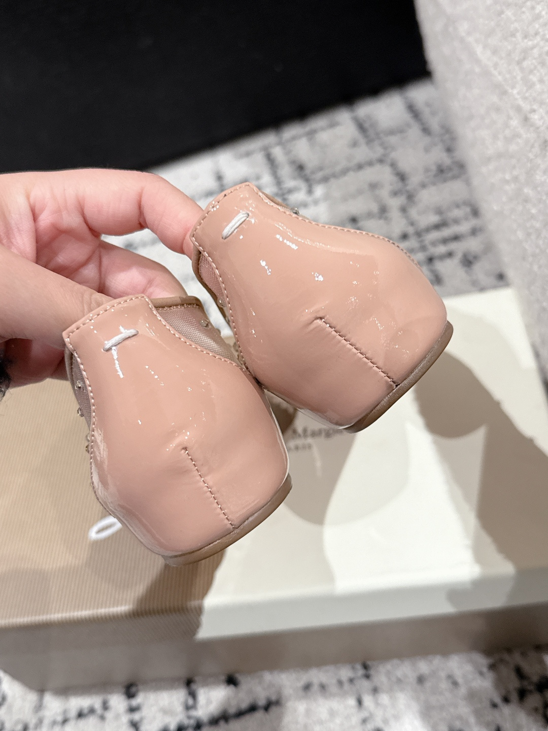 Red Bottom Ballet Shoes: Original Design with Super Flat Toe and Sheepskin Lining - 图片 9