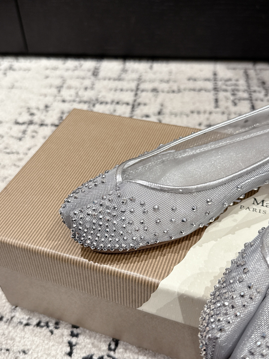 MM6 x CL Red Bottom Ballet Shoes: Original Design with Grid-Hot Drilling Fabric - 图片 6