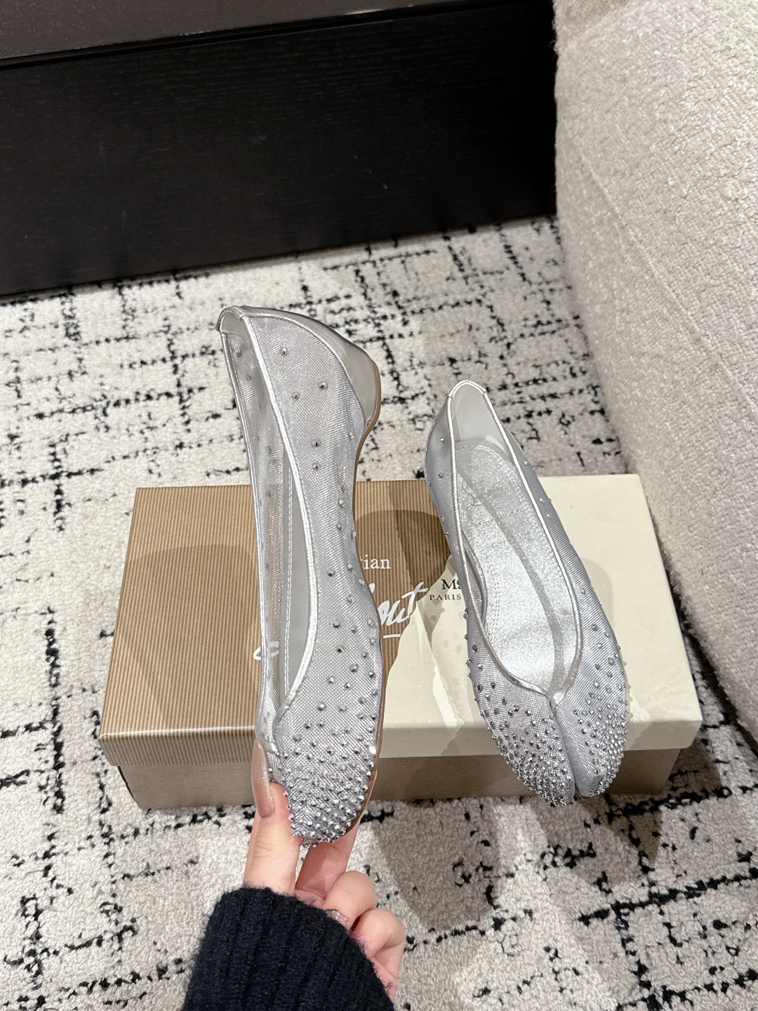 MM6 x CL Red Bottom Ballet Shoes: Original Design with Grid-Hot Drilling Fabric - 图片 5