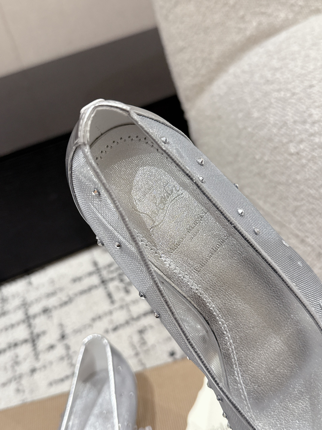 MM6 x CL Red Bottom Ballet Shoes: Original Design with Grid-Hot Drilling Fabric - 图片 8