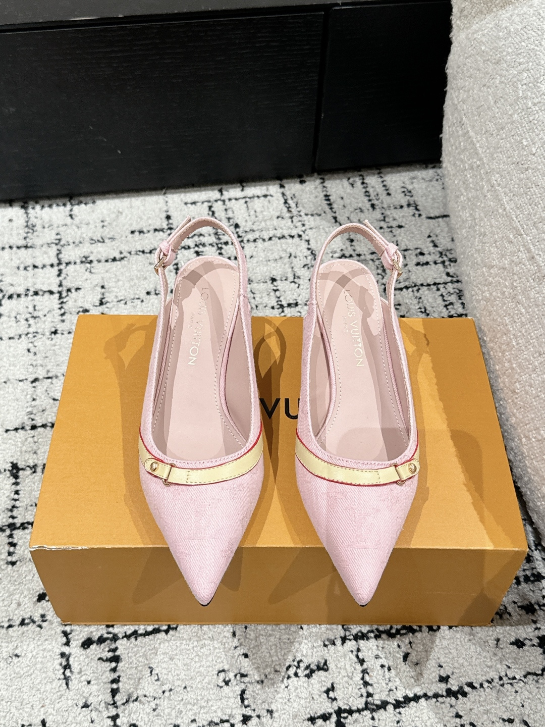 NO:260613,#Top version Takashi Murakami x LOUIS VUITTON 25/ 6AM Sakura Series Pointed toe buckle Slim heels High heels Hawk-mouth small pointed toe paired with hollow leather small square buckles can be adjusted and elastic, Lv hardware 