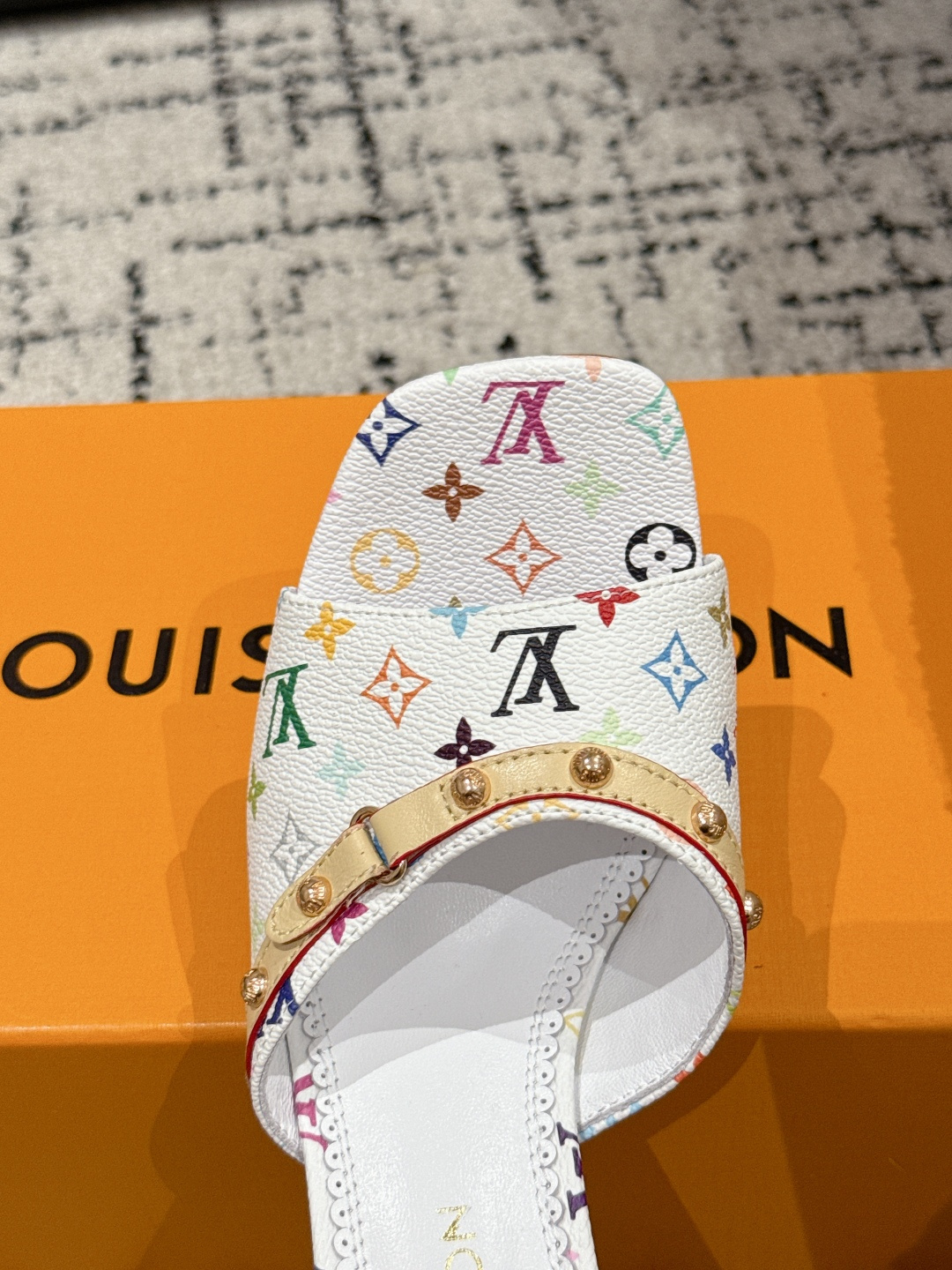 NO:263906,#Real photo details reference, high heels, slippers19860909#实拍细节参考,高跟鞋拖鞋,high heels,slippers,Women's Shoes