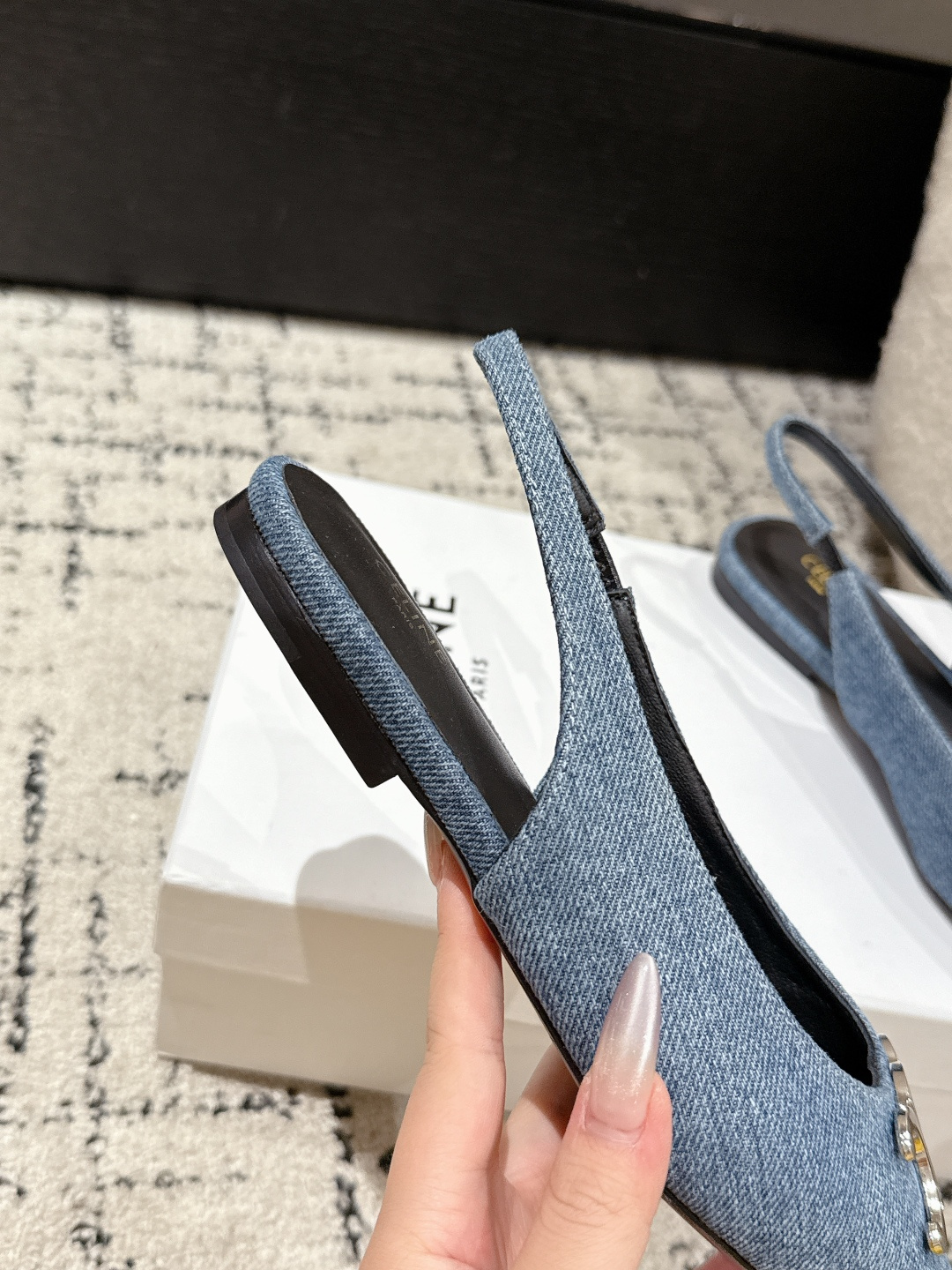 CELINE Summer New Colour Cowboy Sandals: Stylish and Comfortable Footwear Option - 图片 8