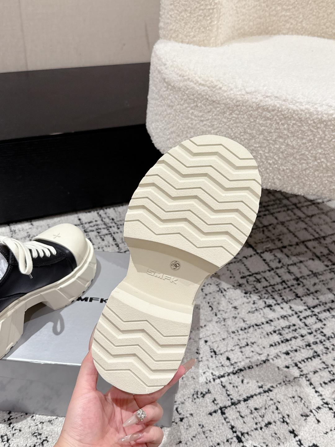 Fashionable Dwarf Baby Shoes: Comfortable, Stylish, and High-Quality (650💰) - 图片 9