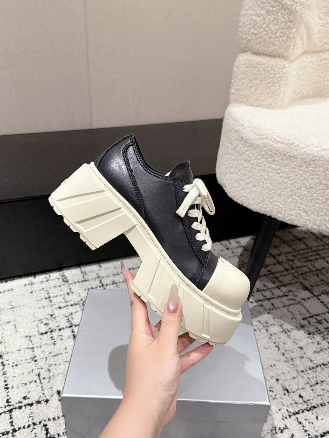 Fashionable Dwarf Baby Shoes: Comfortable, Stylish, and High-Quality (650💰) - 图片 5