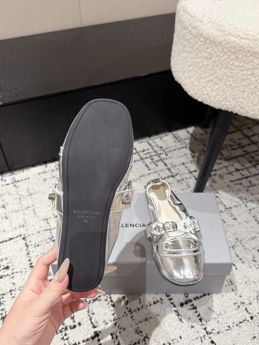 New Metal Nails Ballet Shoes: CAGOLE Slippers in Balentia Paris Fashion. - 图片 9