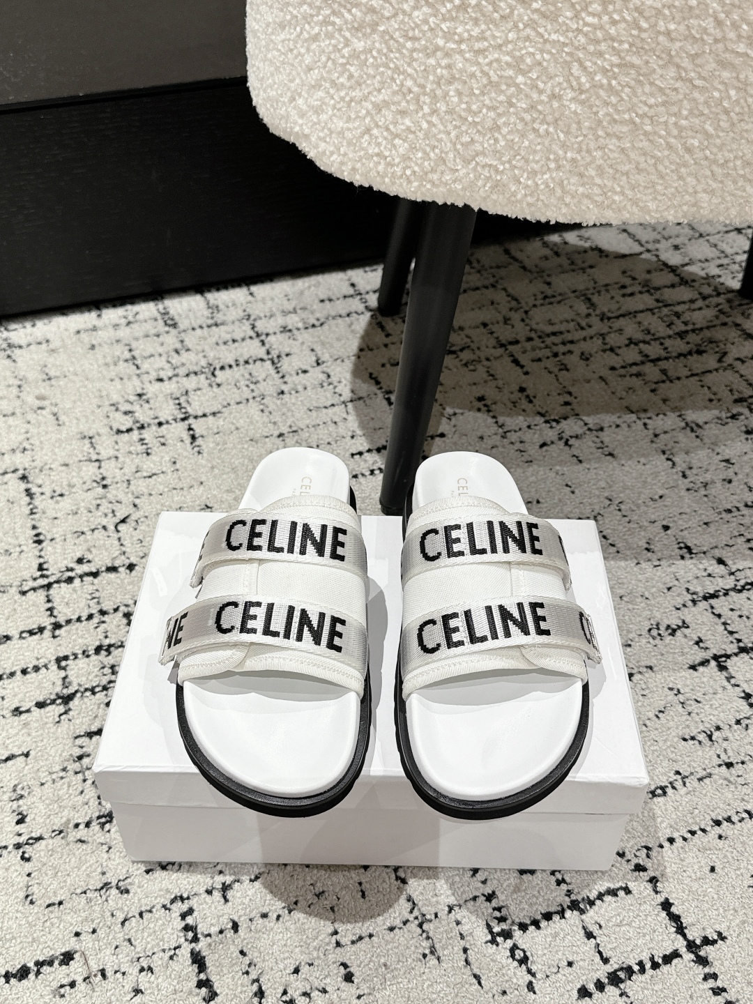 “TopCeline Spring & Summer Collection: Embroidered Cowboy Boots with Skin Details in Sizes 35-40” - 图片 1