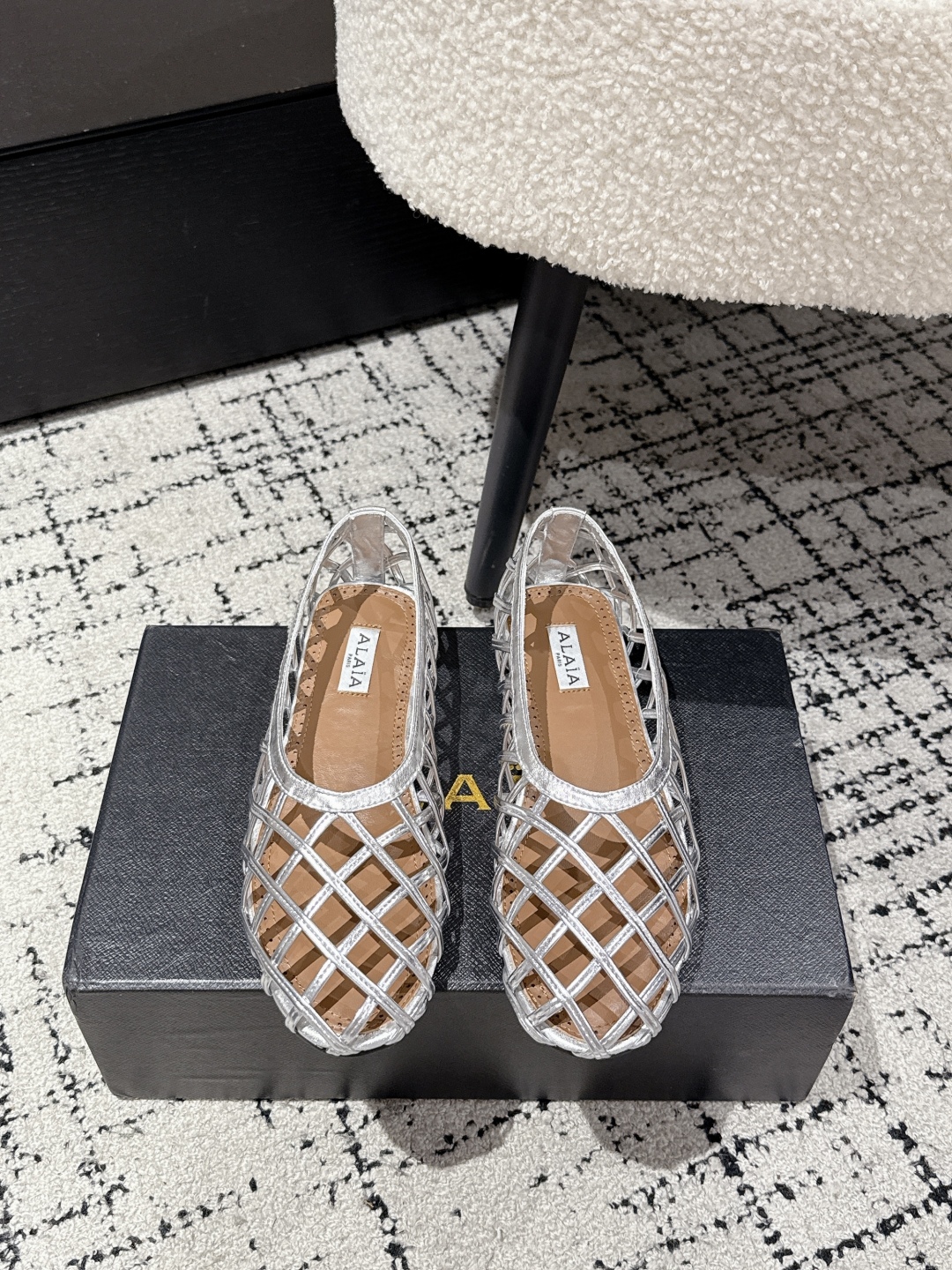 Stylish Geometric Knit Shoes with Parisian Flair: ALAIA 25/AW Arya New Snacks