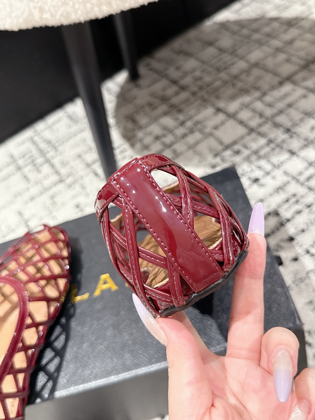 Stylish Geometric Knit Shoes: ALAIA Arya New Snacks Collection - 图片 8