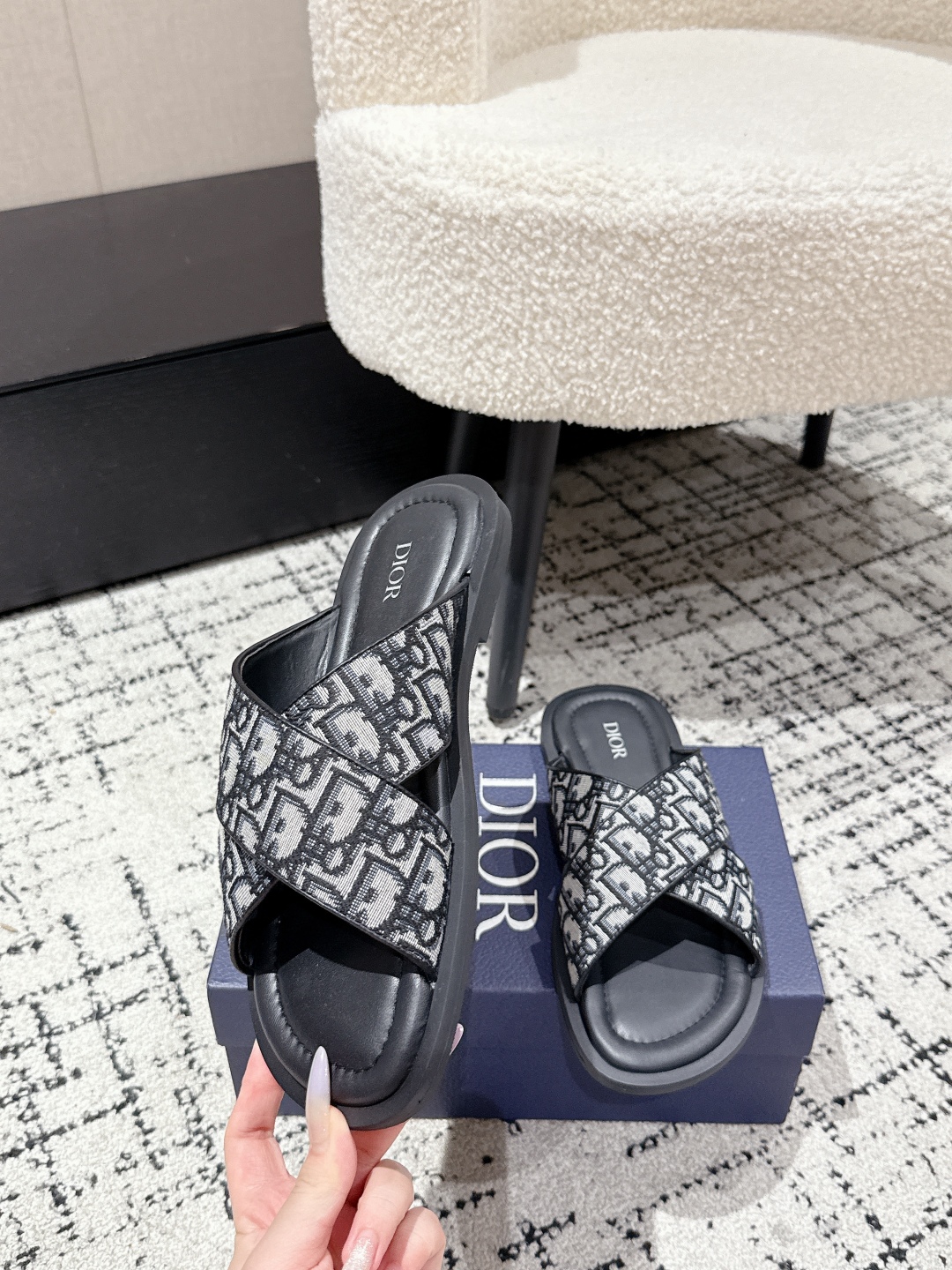 Dior Oblique Jacquard Men's Slides: Summer Style & Comfort - Size 39-46 5 cmp i1752145097091 3822 0 3