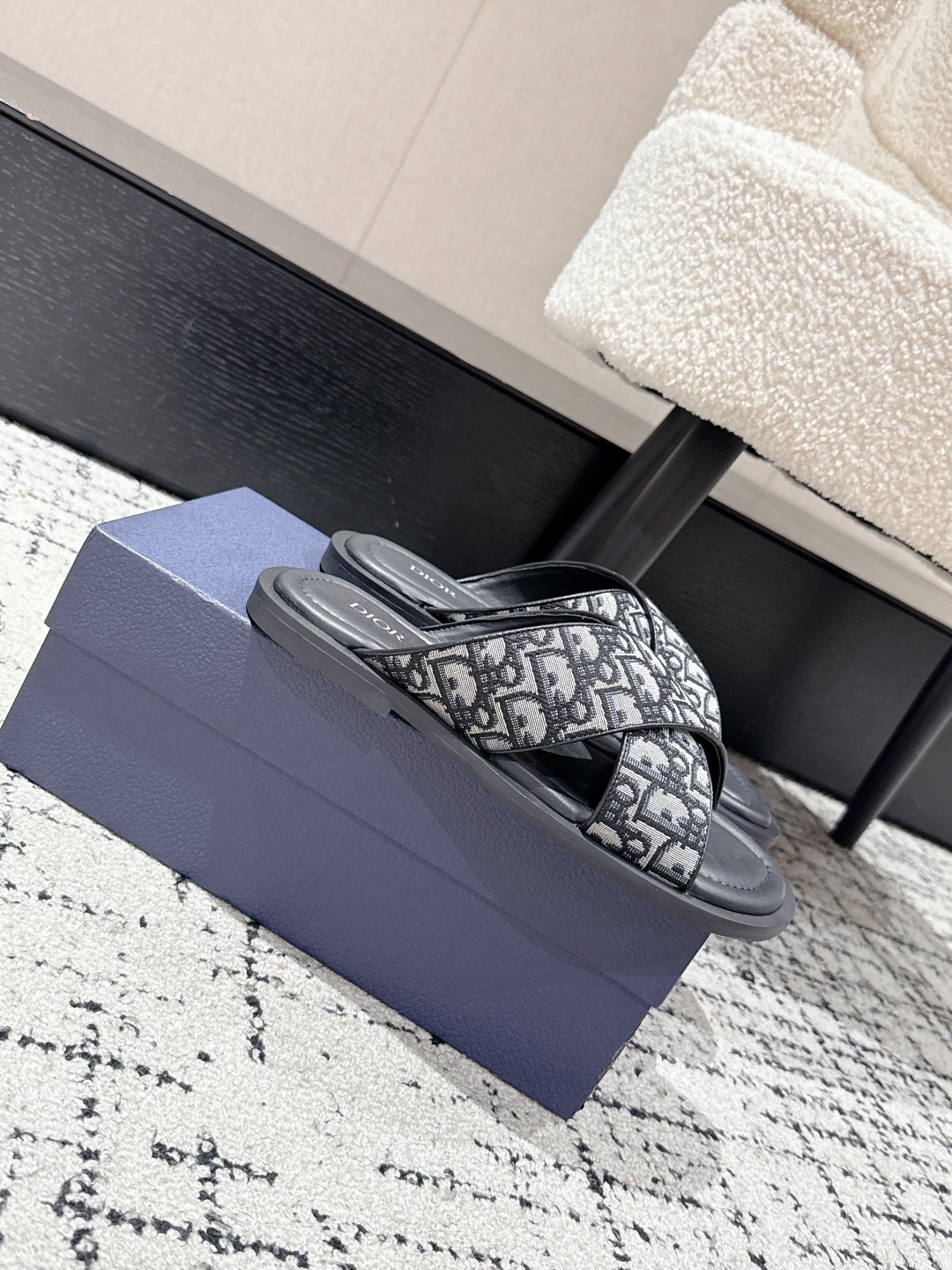 Dior Oblique Jacquard Men's Slides: Summer Style & Comfort - Size 39-46 3 cmp i1752145097091 683 0 1