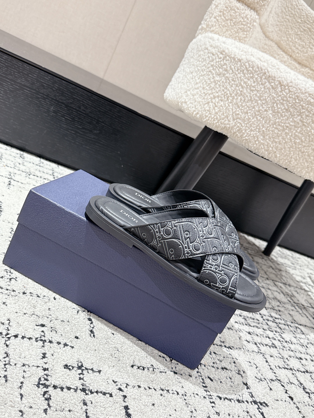 Dior Oblique Jacquard Men's Slides: Summer Style & Comfort - Size 39-46 3 cmp i1752145168807 8697 0 1