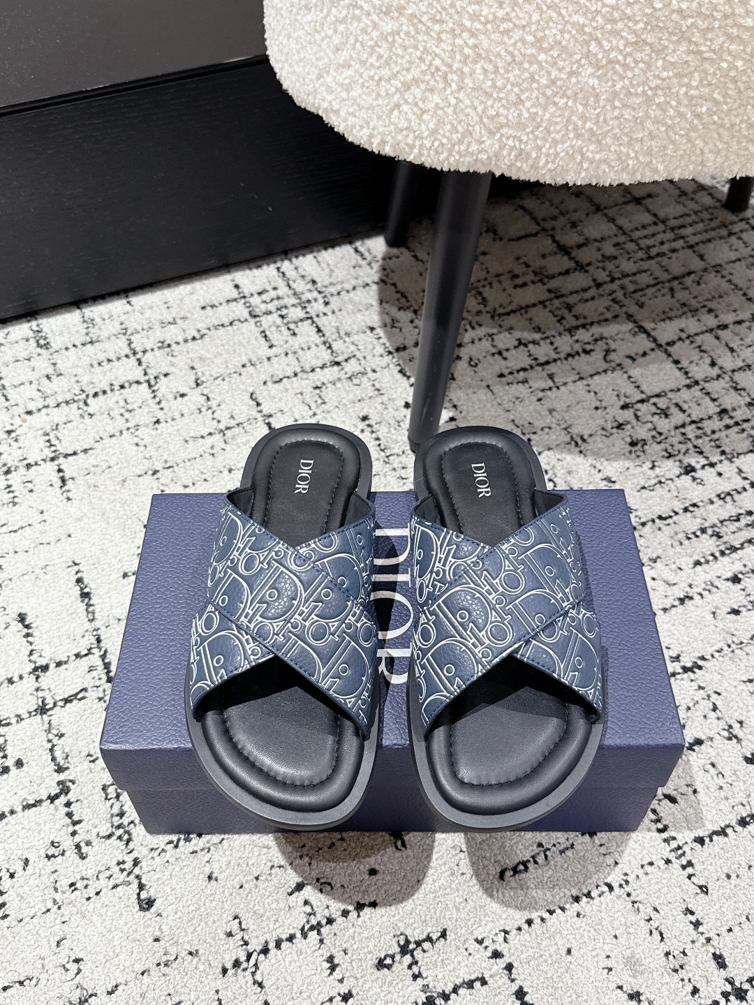 Dior Oblique Jacquard Men's Slides: Summer Casual & Stylish - Size 39-46 2 cmp i1752145181542 7298 0 0