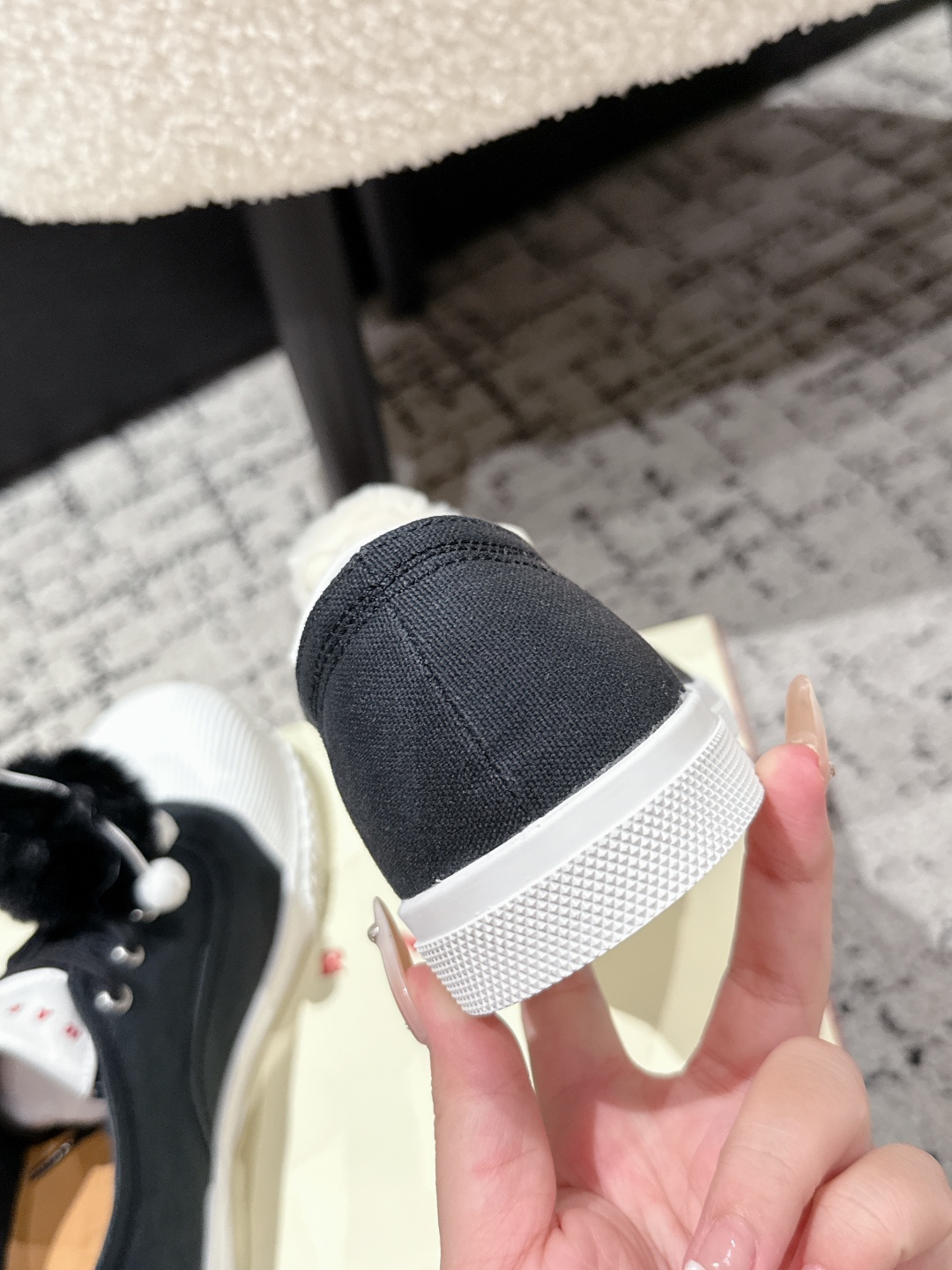 New Canvas Sneakers with Wave Patterns for Comfort and Style - 图片 7