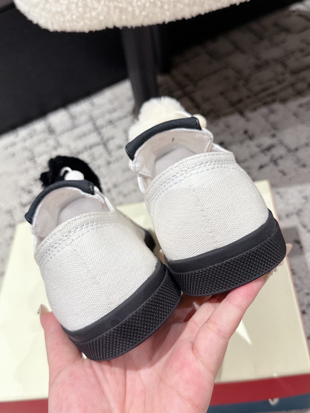 Marni’s New Canvas Wave Sneakers with Comfortable Design and Big Bottom - 图片 6