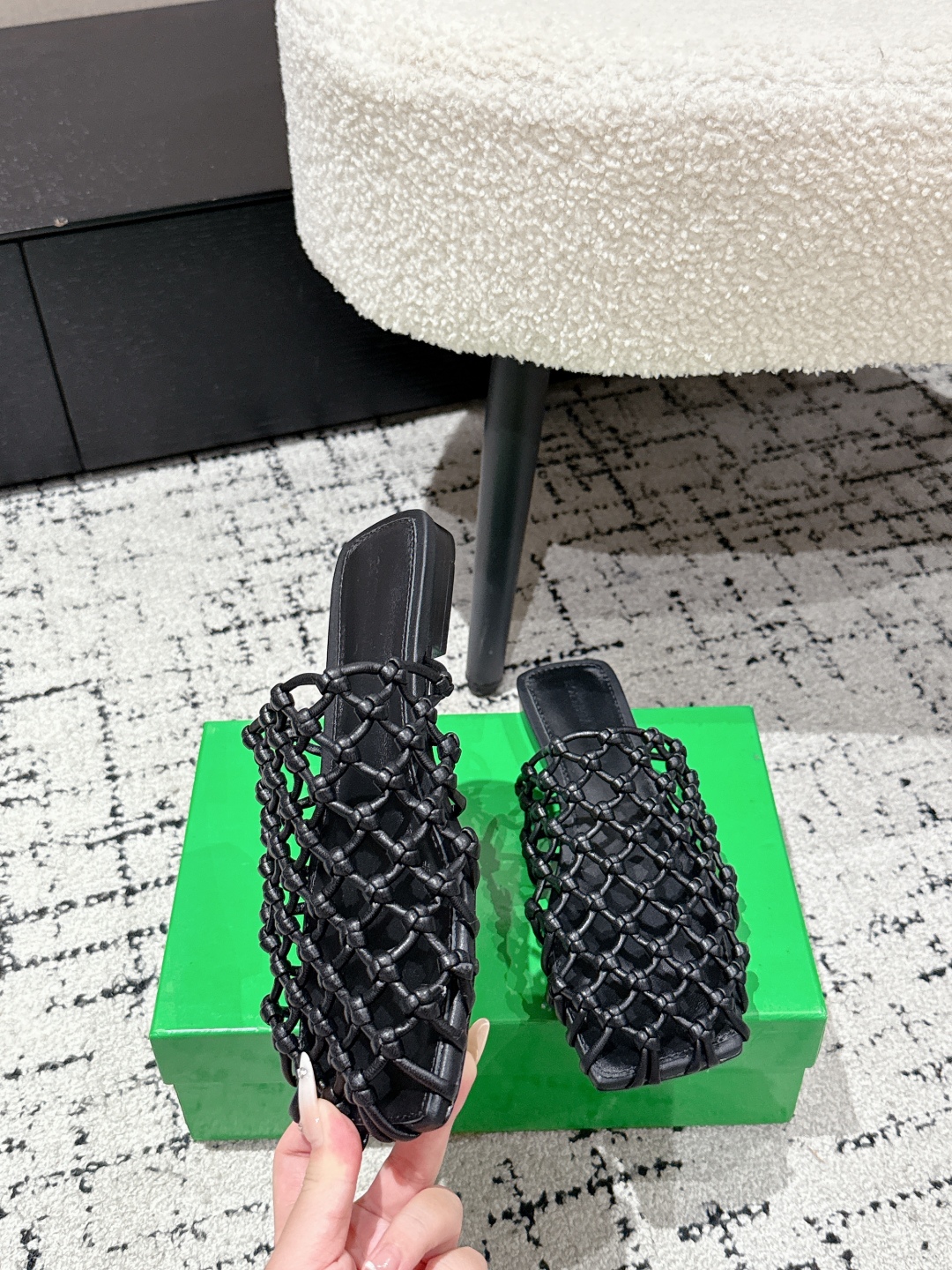 Bottega Veneta Riva Mule Women's Woven Leather Flat Sandals 4 cmp i1753819458269 9303 0 2