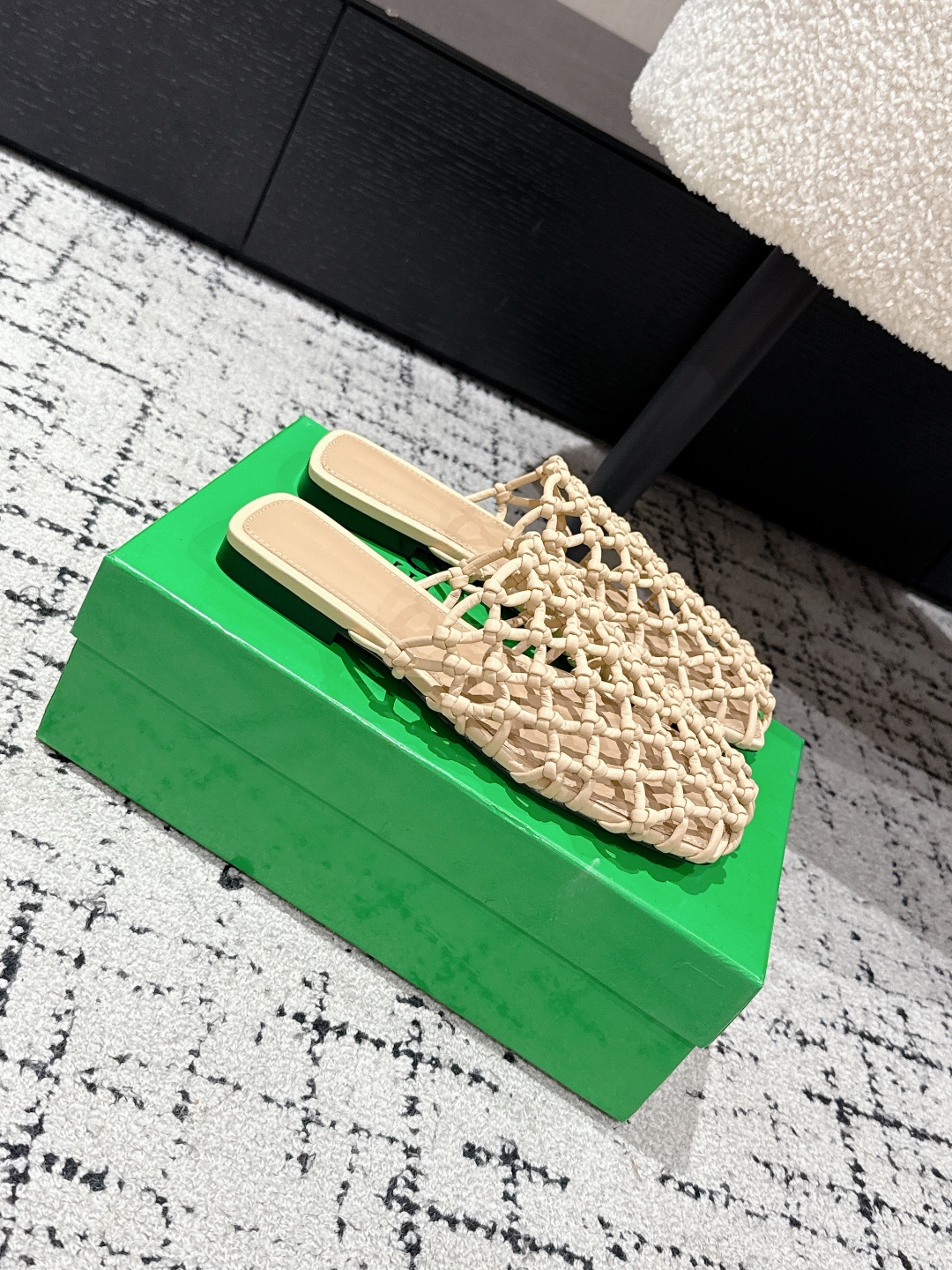 Bottega Veneta Riva Mule Women's Woven Leather Sandals - Stylish & Comfortable 3 cmp i1753819509252 8715 0 1