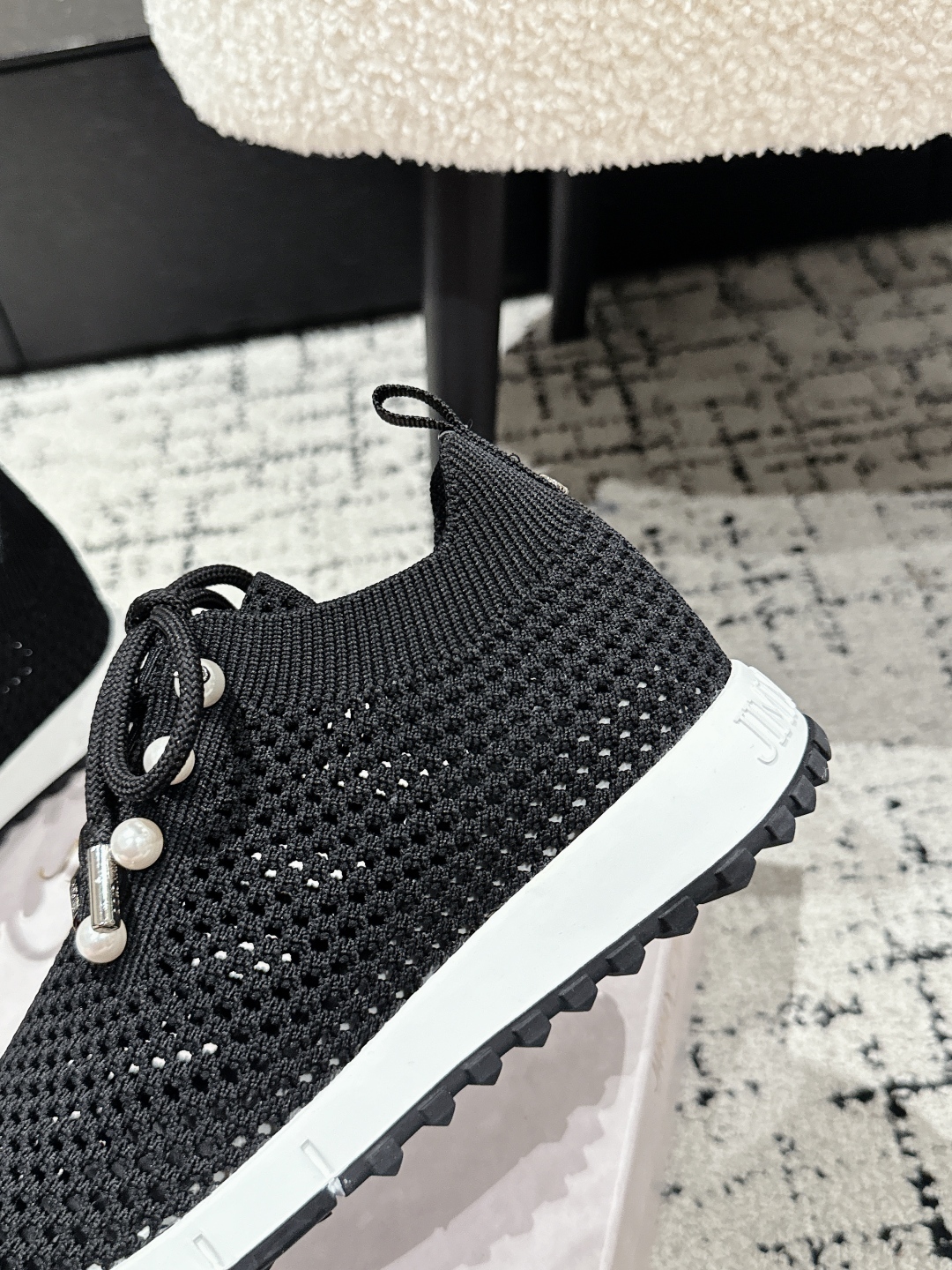 New Jimmy Choo Knitting Sneakers: Goddess of Leisure in Perfect White, Sizes 35-40 - 图片 8