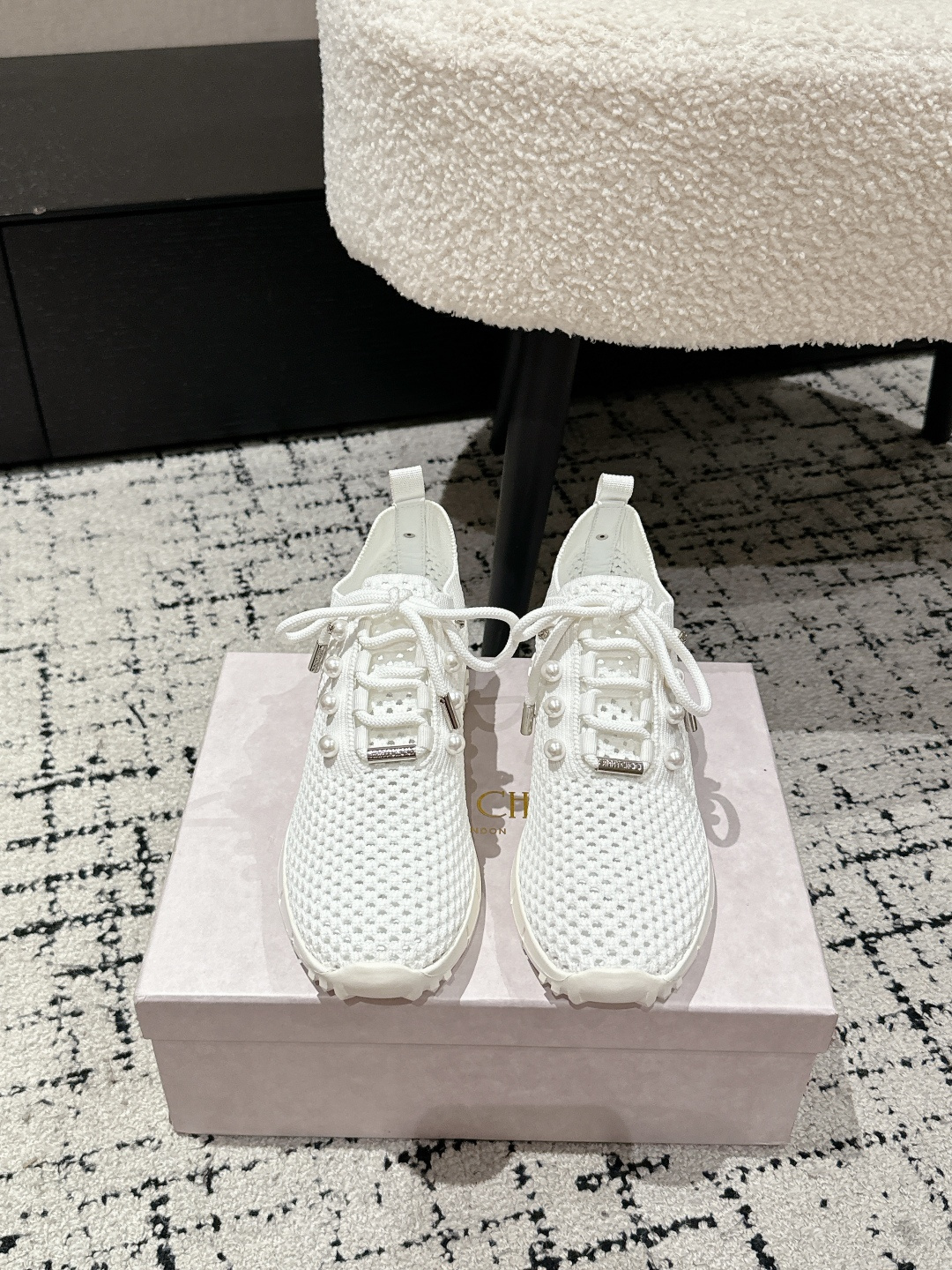 New Knitting Sneakers by Jimmy Choo: “The Goddess” in Perfect White, Sizes 35-40. - 图片 2