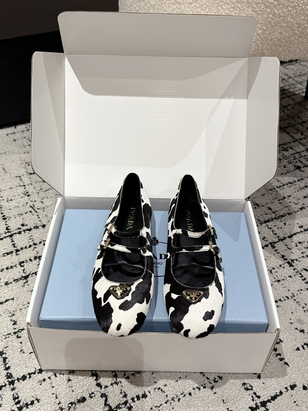 Prada Mary Jane Ballet Shoes: Top Version with Cone Heel, Horse Hair, and Sheep Inner for Comfort. Sizes 35-41. - 图片 2