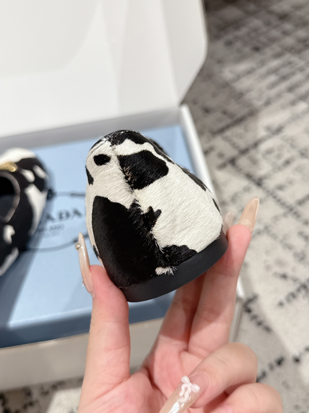 Prada Mary Jane Ballet Shoes: Top Version with Cone Heel, Horse Hair, and Sheep Inner for Comfort. Sizes 35-41. - 图片 7