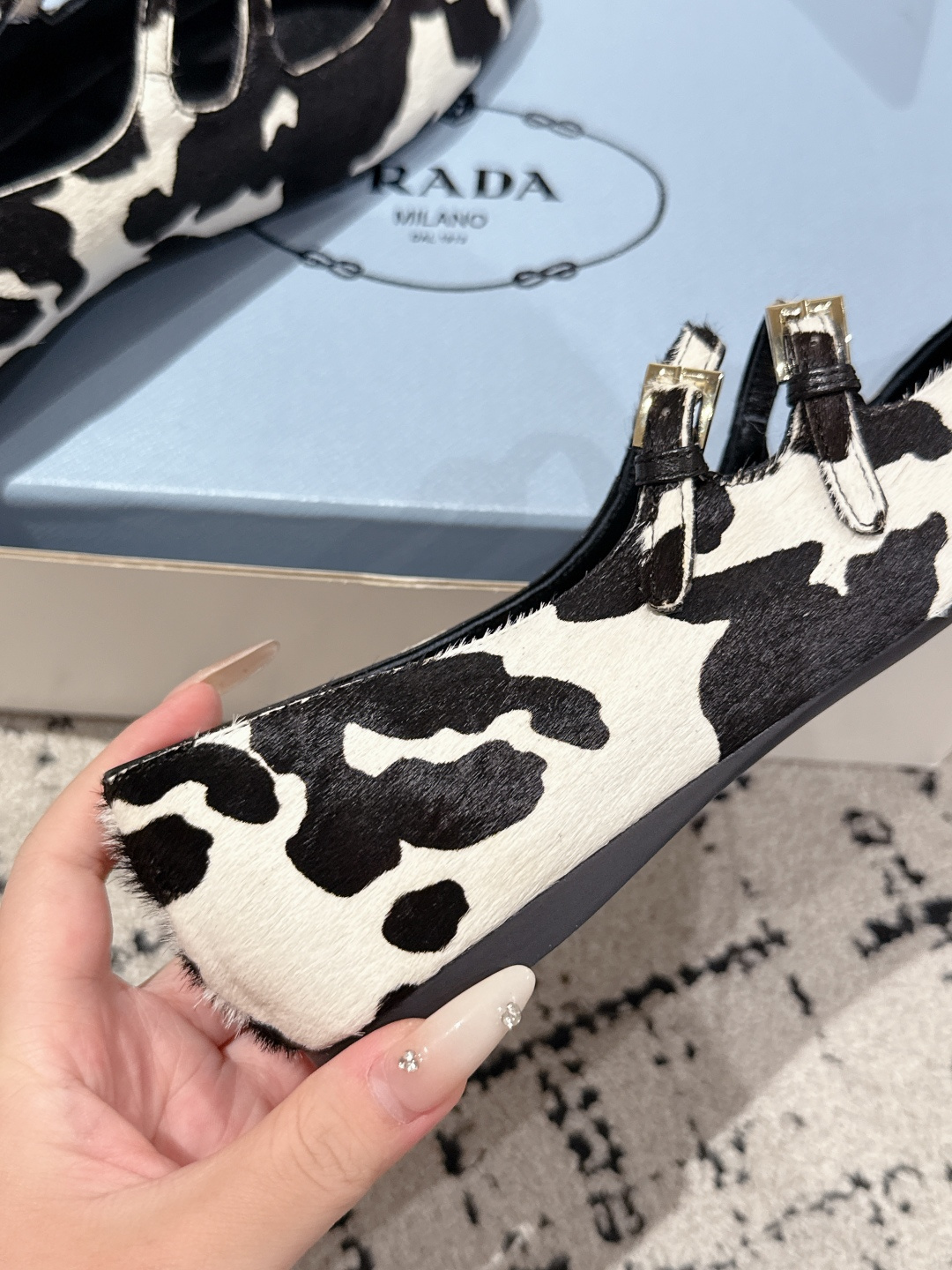 Prada Mary Jane Ballet Shoes: Top Version with Cone Heel, Horse Hair, and Sheep Inner for Comfort. Sizes 35-41. - 图片 8