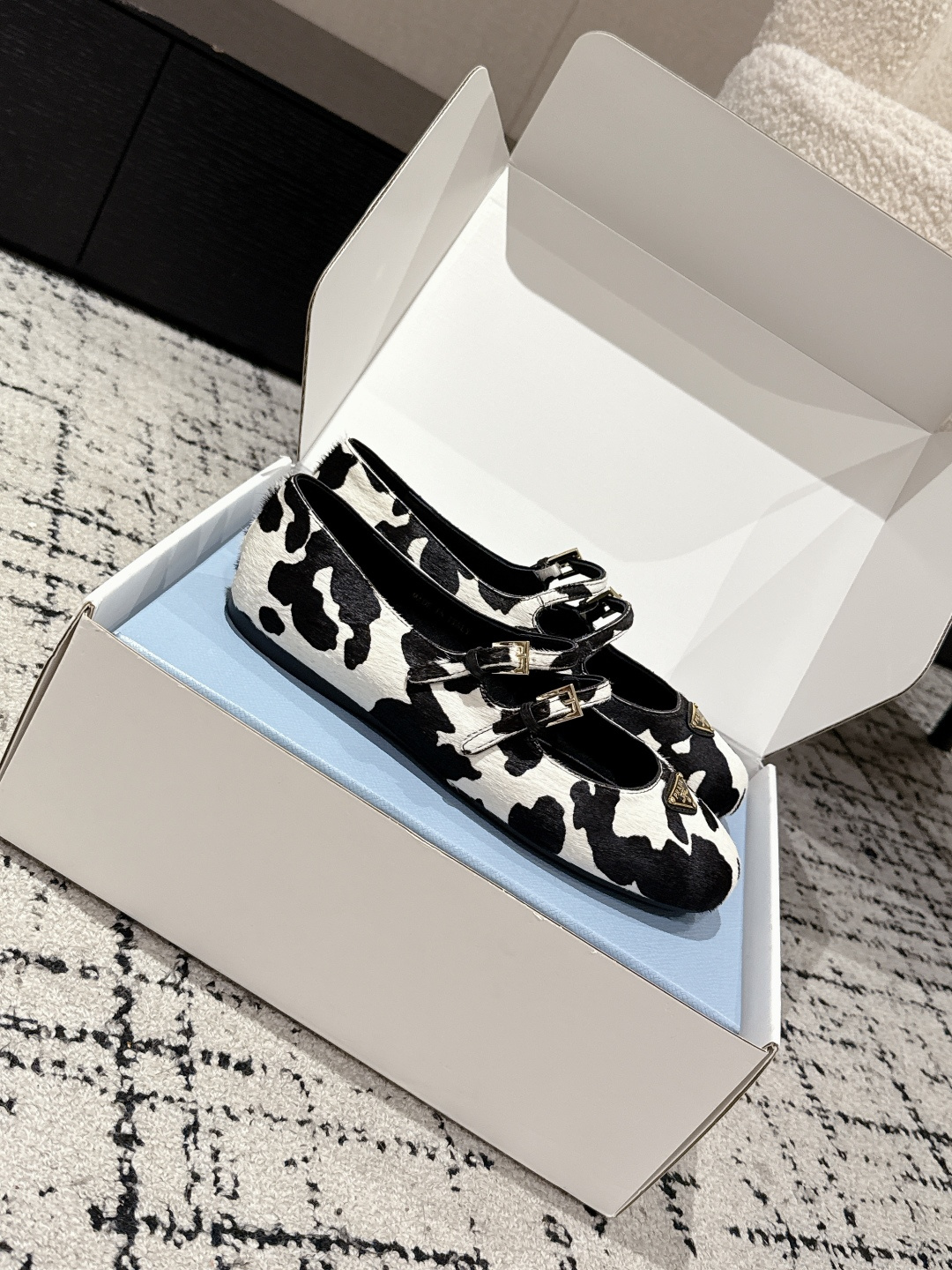 Prada Mary Jane Ballet Shoes: Top Version with Cone Heel, Horse Hair, and Sheep Inner for Comfort. Sizes 35-41. - 图片 3