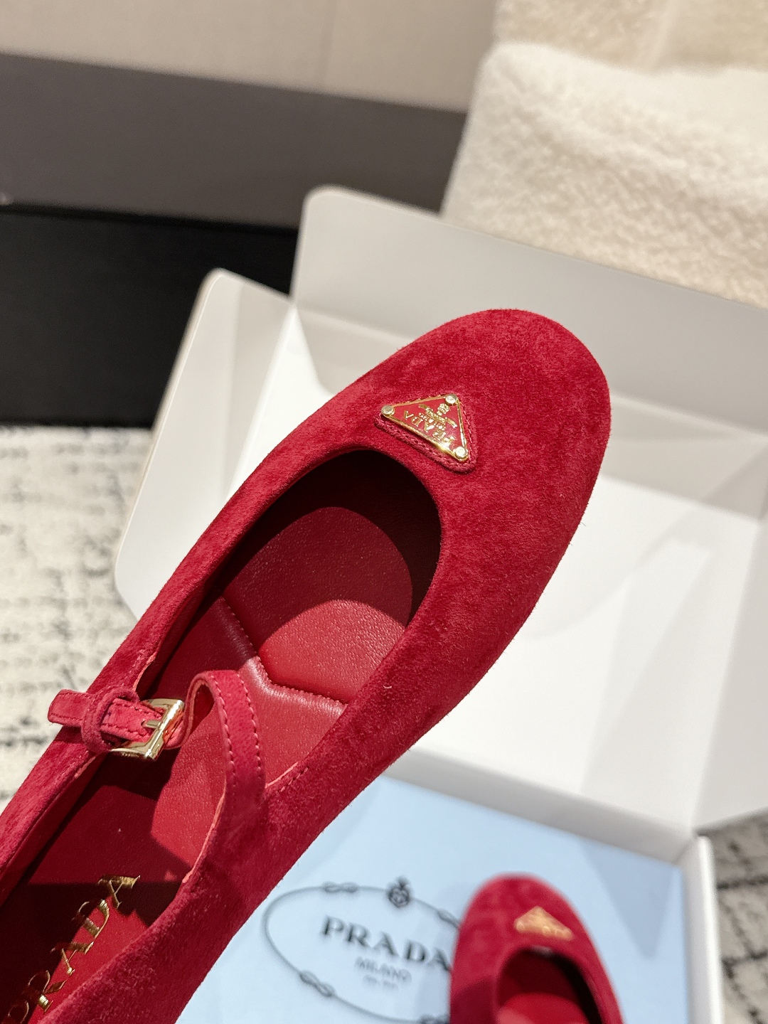 “Prada New Print Ballet Shoes: 744 Top Version, Mary Jane Flat Style, Sheep Leather, Comfortable Sole” - 图片 6