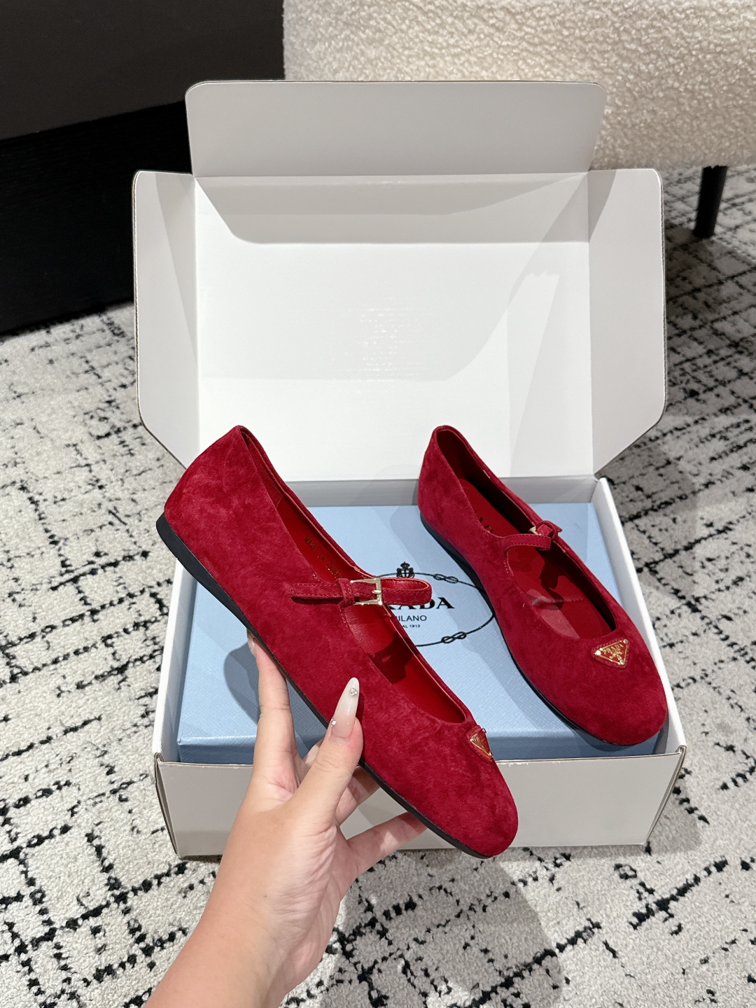 “Prada New Print Ballet Shoes: 744 Top Version, Mary Jane Flat Style, Sheep Leather, Comfortable Sole” - 图片 5