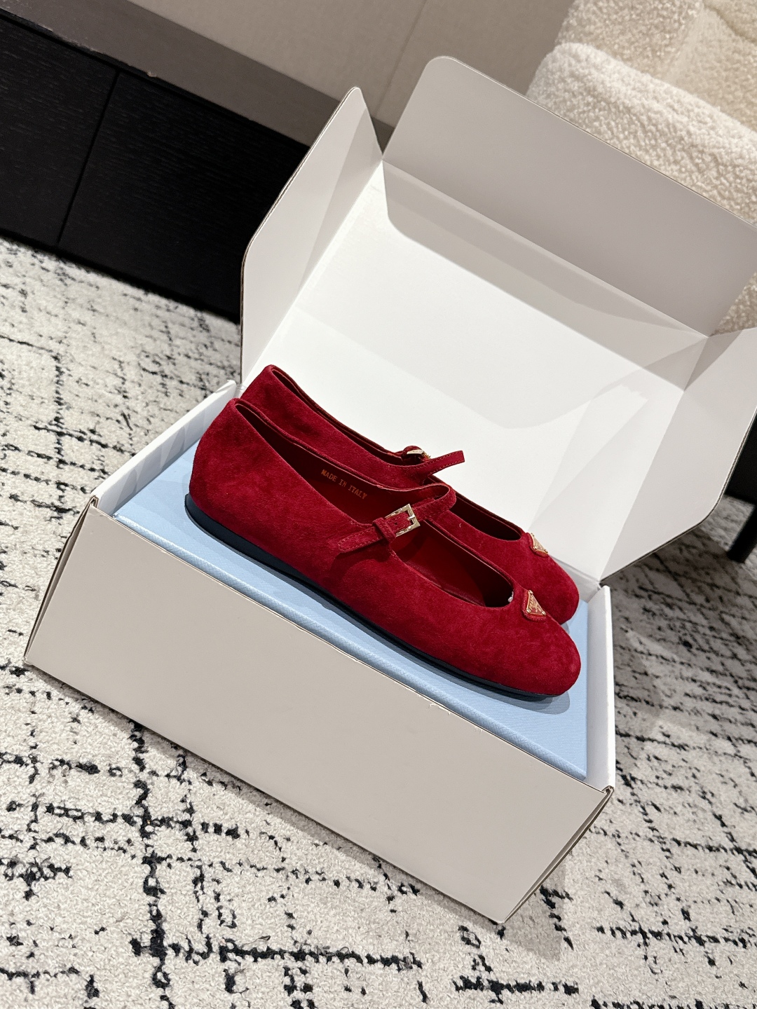 “Prada New Print Ballet Shoes: 744 Top Version, Mary Jane Flat Style, Sheep Leather, Comfortable Sole” - 图片 3