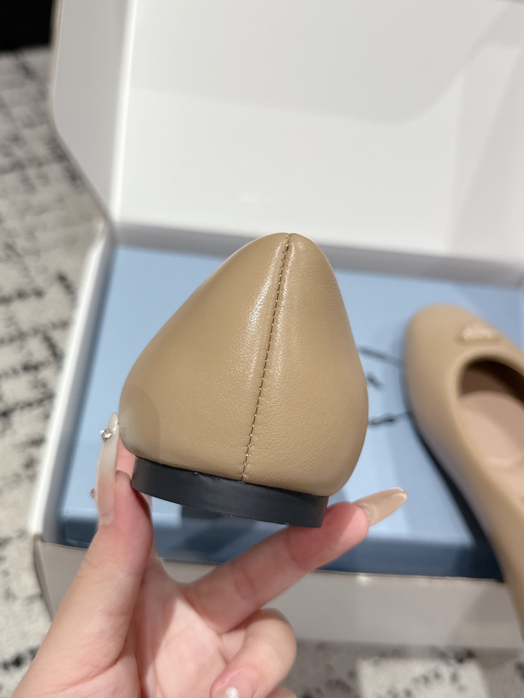 Prada New Collection: 25 Mary Jane Ballet Flat Shoes Review and Details - 图片 9