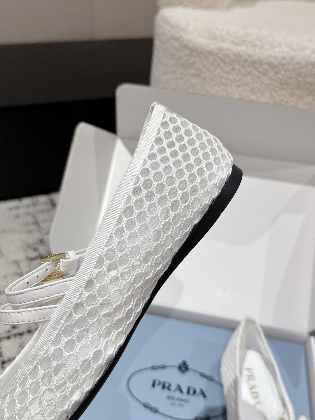 Prada New 25 Ballet Shoes: Top Version, Mary Jane, Cone Heel, Triangle Emblem – Review & Details - 图片 8