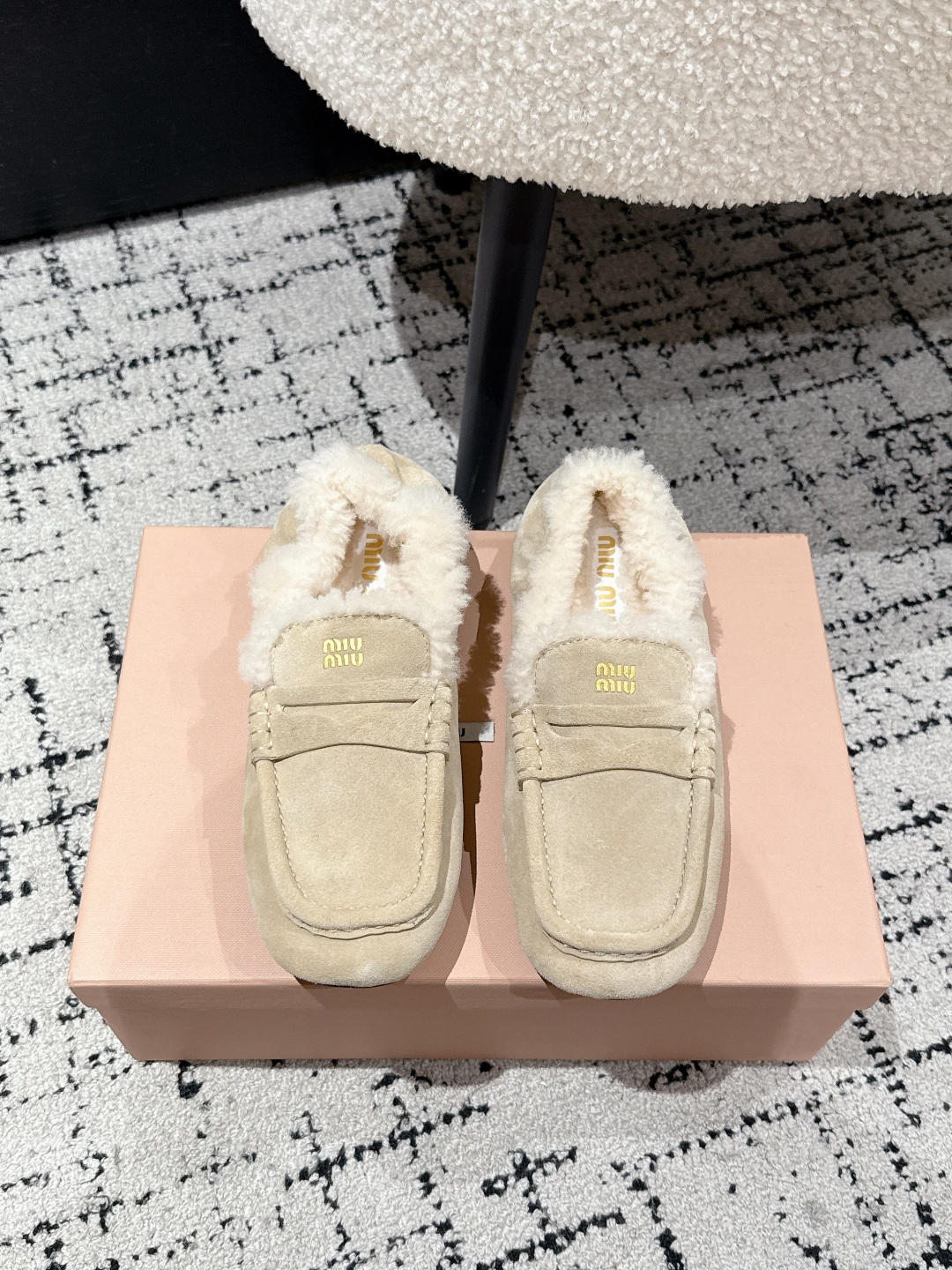 “648Miumiu Spring Summer Ballet Shoes: Fresh Wrinkled Heads Collection for Women Size 35-40” - 图片 1