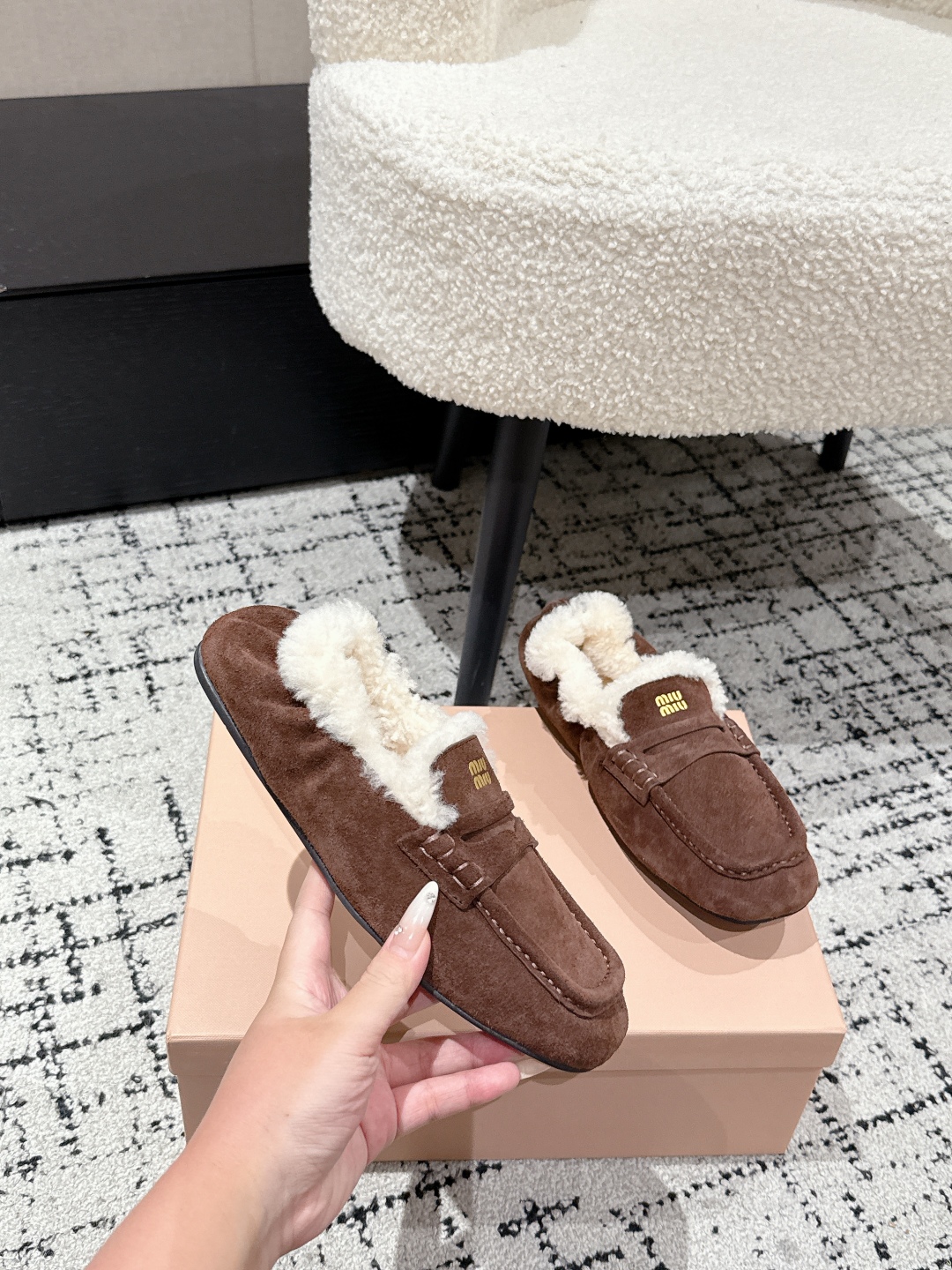 “648Miumiu Spring Summer Ballet Shoes Collection with Wrinkled Heads and Cat Design in Various Sizes” - 图片 5