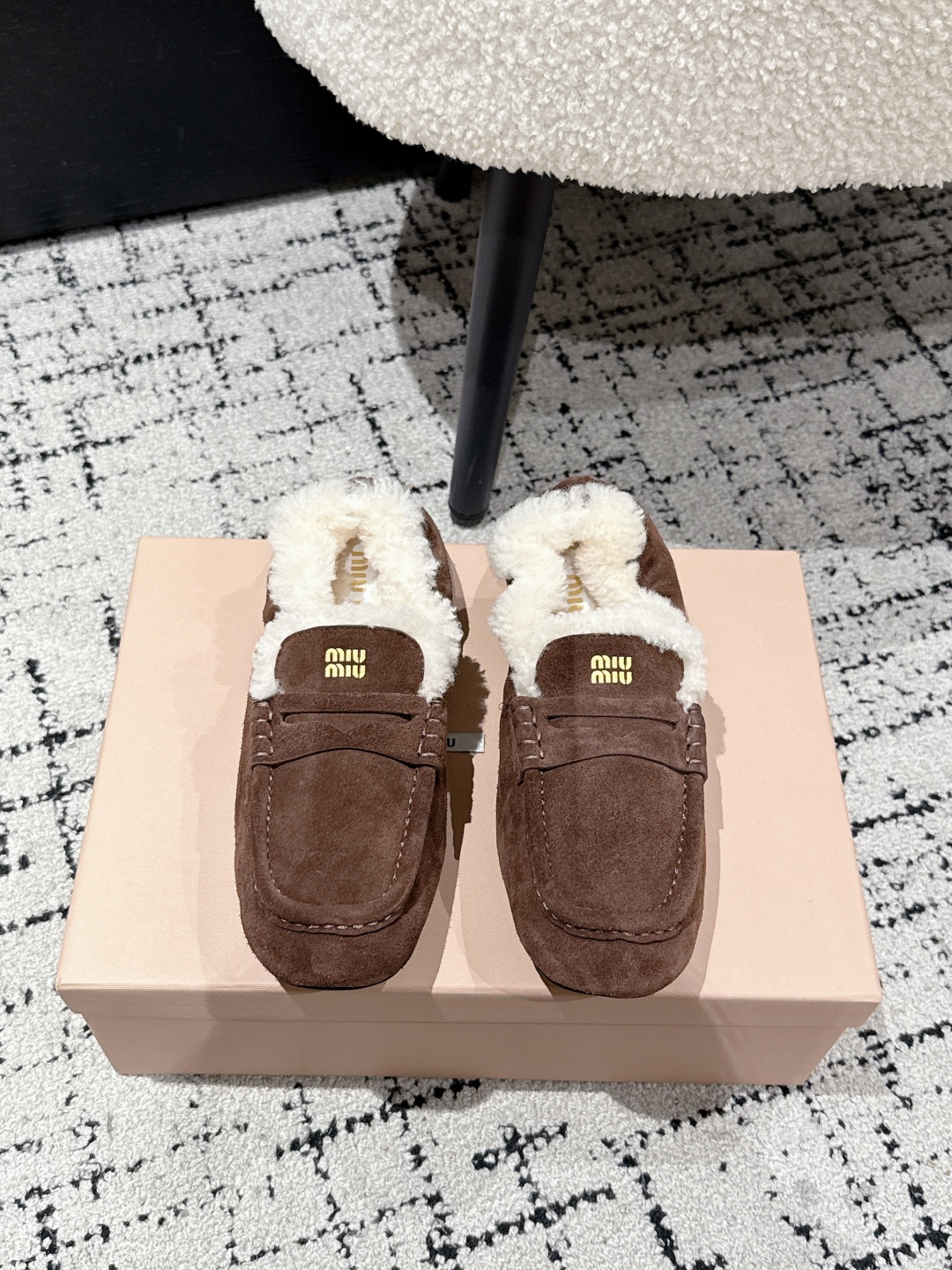 “648Miumiu Spring Summer Ballet Shoes Collection with Wrinkled Heads and Cat Design in Various Sizes”